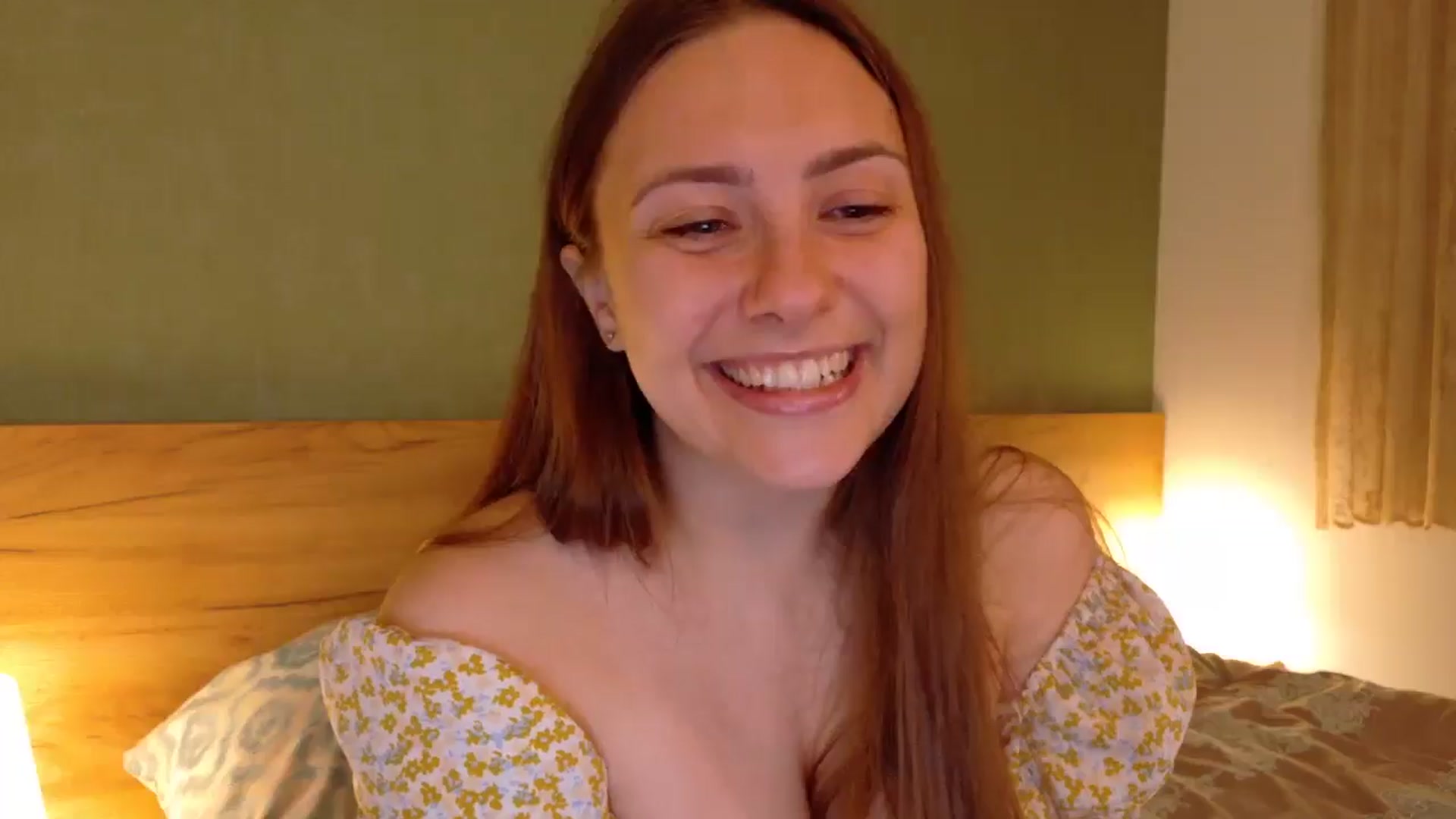 Gallery image thumbnail from QueenOfTease_'s myfreecams stream on, 09/16/2025, 06:49 image 10 of 20