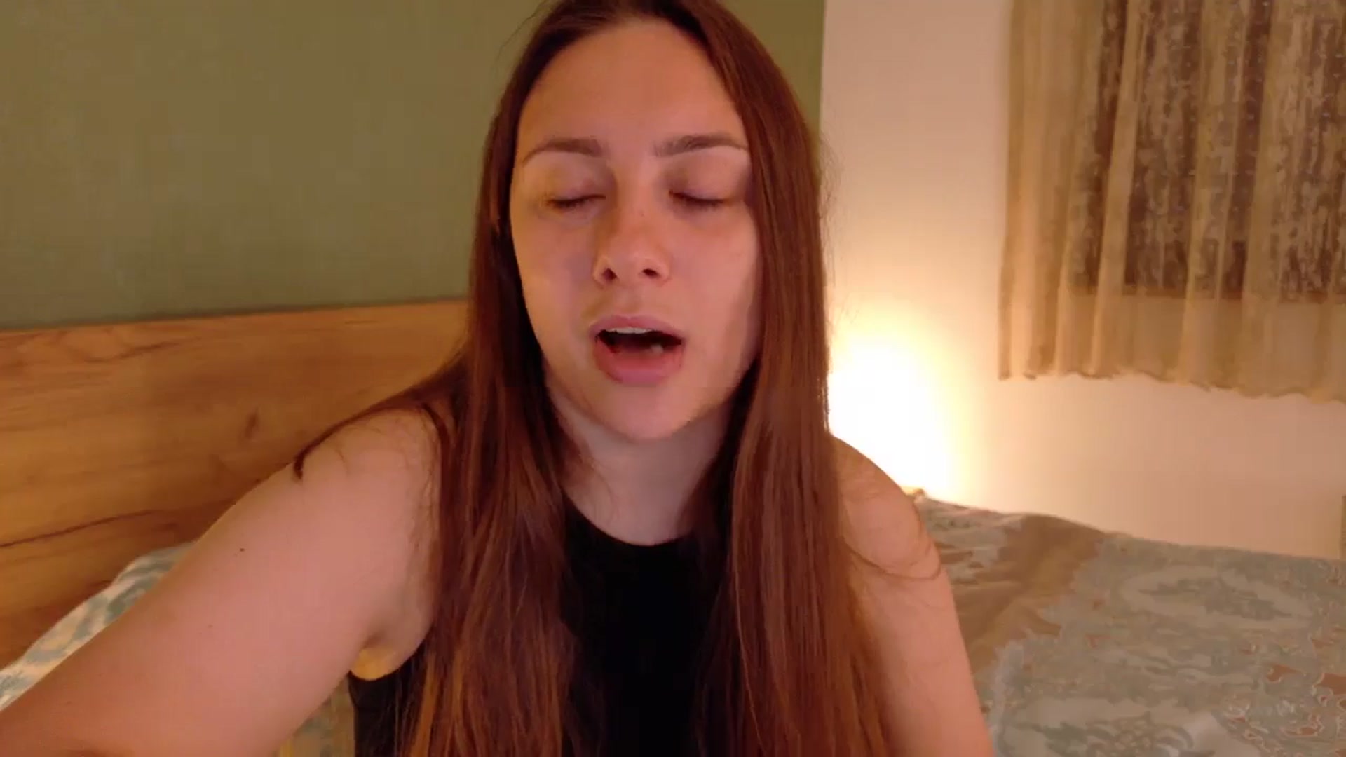 Gallery image thumbnail from QueenOfTease_'s myfreecams stream on, 09/17/2025, 06:20 image 14 of 20