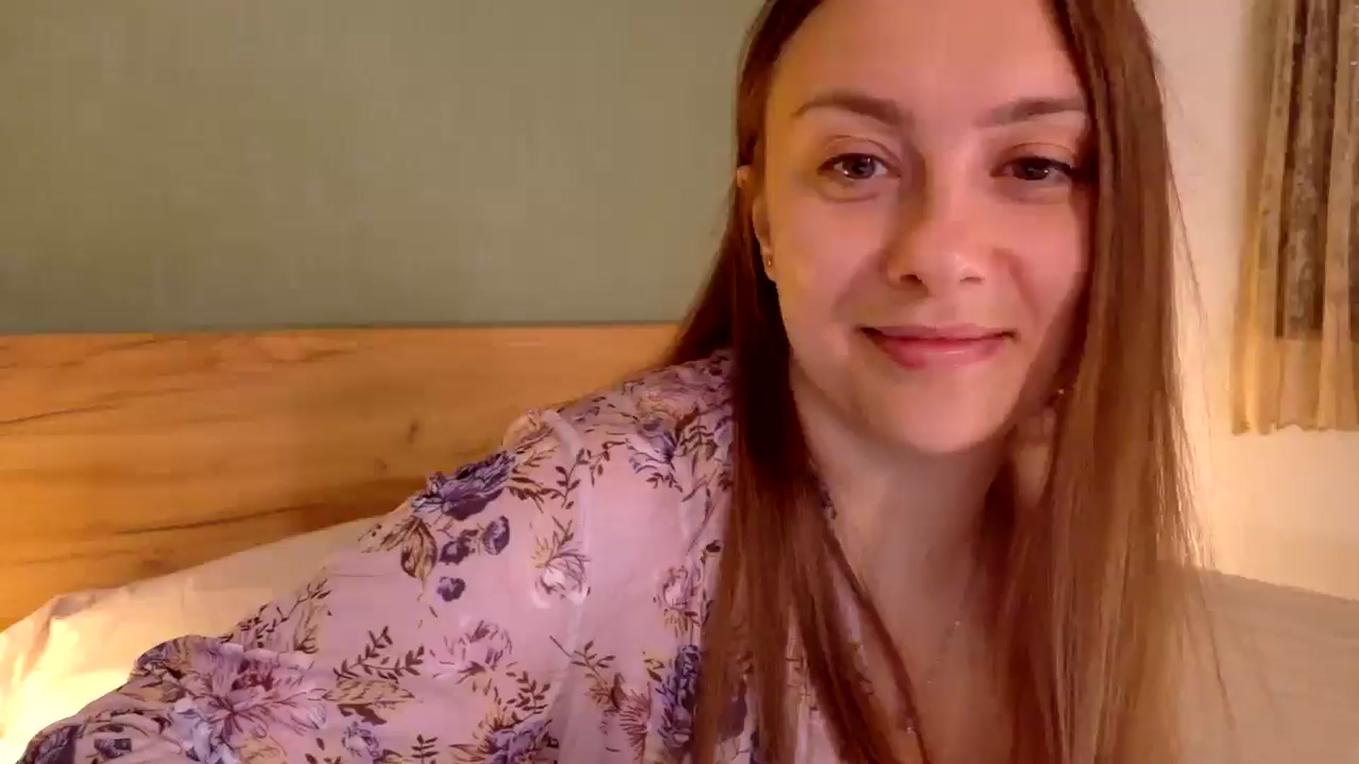 Gallery image thumbnail from QueenOfTease_'s myfreecams stream on, 09/19/2025, 06:59 image 7 of 20