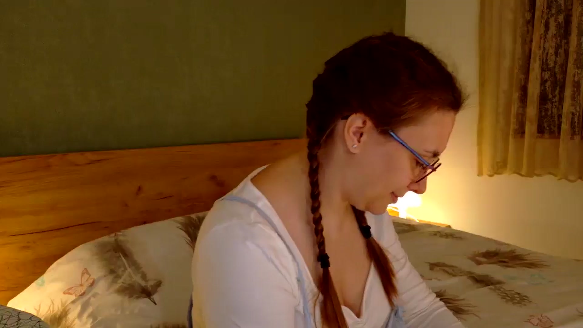 Gallery image thumbnail from QueenOfTease_'s myfreecams stream on, 09/26/2025, 06:57 image 10 of 20