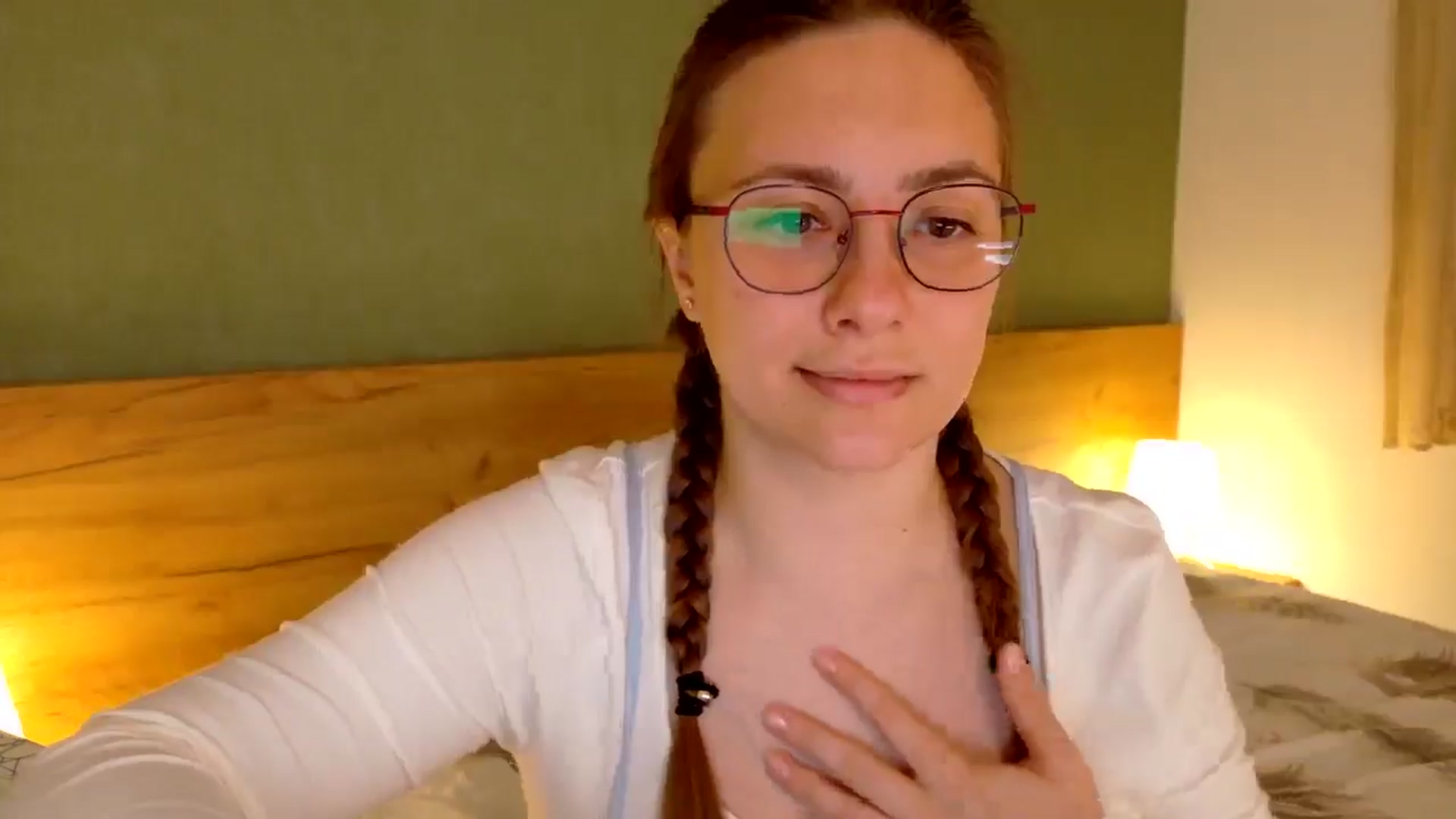 Gallery image thumbnail from QueenOfTease_'s myfreecams stream on, 09/26/2025, 06:57 image 13 of 20