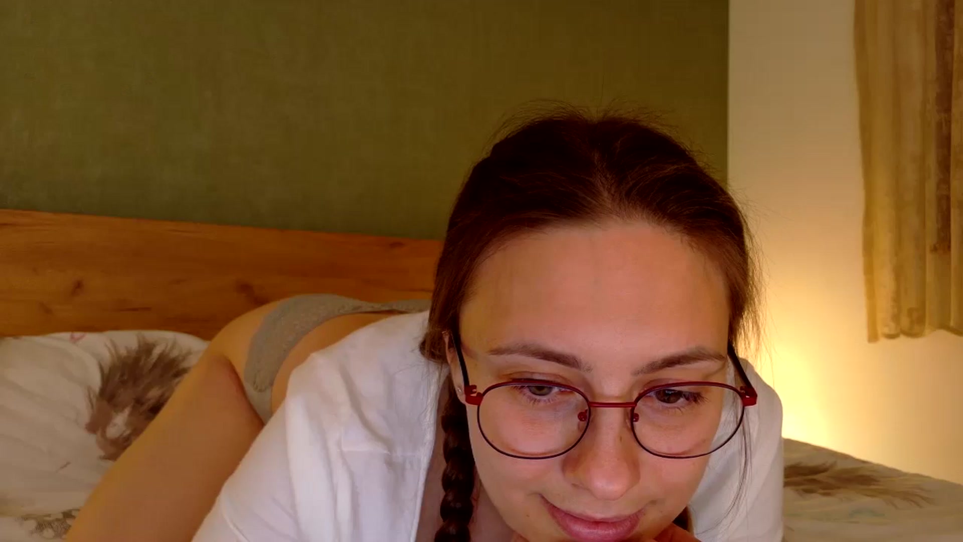 Gallery image thumbnail from QueenOfTease_'s myfreecams stream on, 09/26/2025, 07:45 image 16 of 20