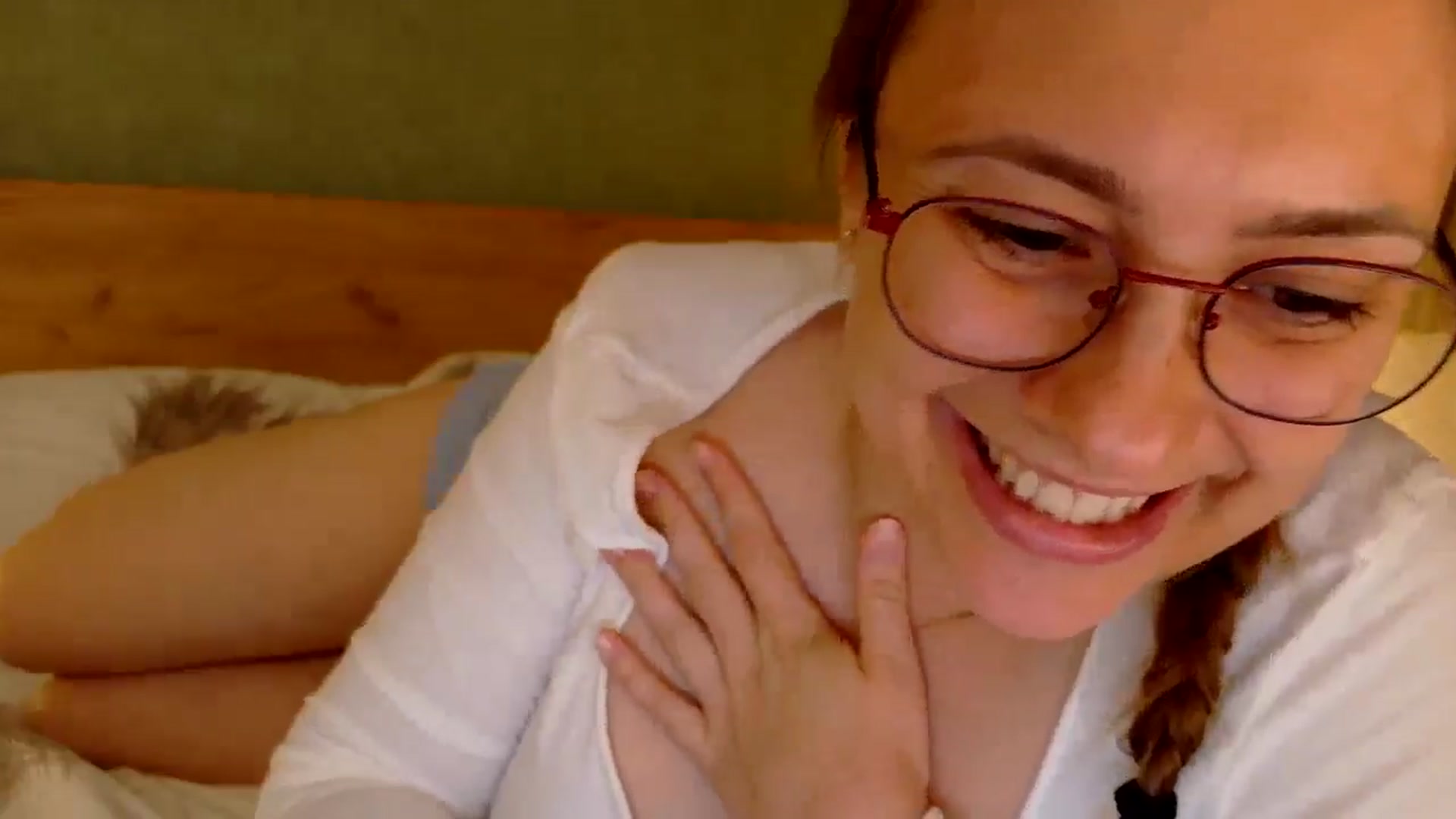 Gallery image thumbnail from QueenOfTease_'s myfreecams stream on, 09/26/2025, 07:45 image 13 of 20