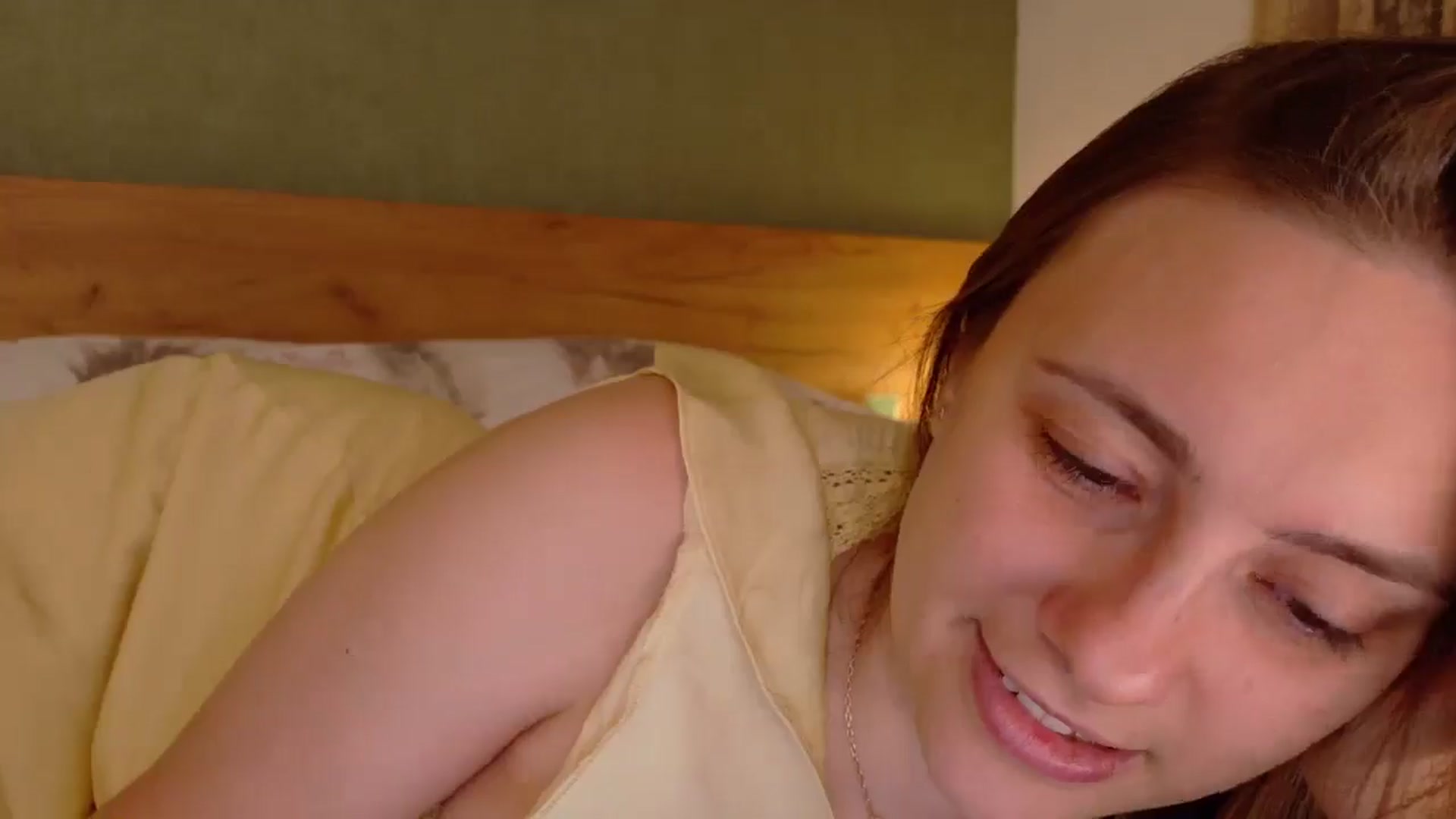 Gallery image thumbnail from QueenOfTease_'s myfreecams stream on, 09/29/2025, 06:18 image 5 of 20