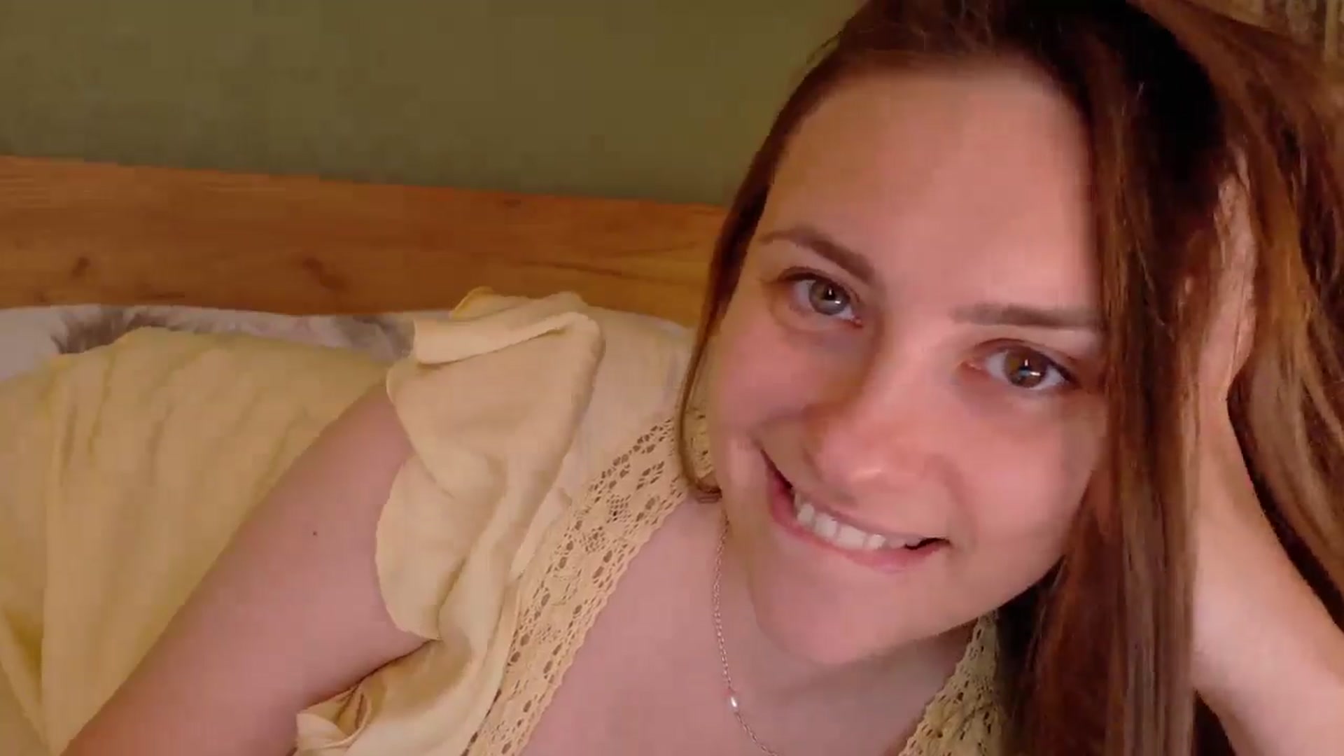 Gallery image thumbnail from QueenOfTease_'s myfreecams stream on, 09/29/2025, 06:18 image 13 of 20