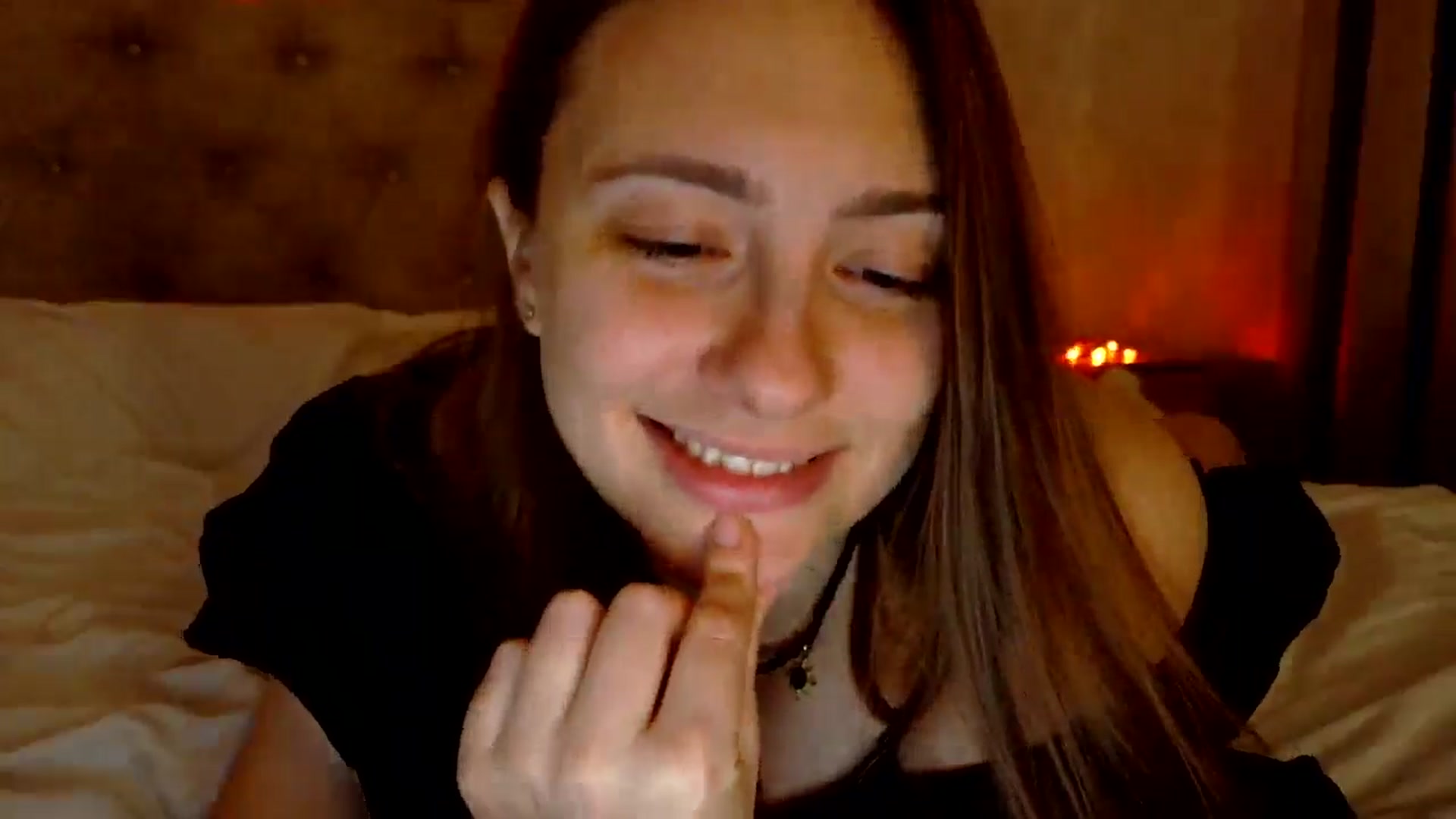 Gallery image thumbnail from QueenOfTease_'s myfreecams stream on, 10/08/2025, 07:13 image 7 of 20