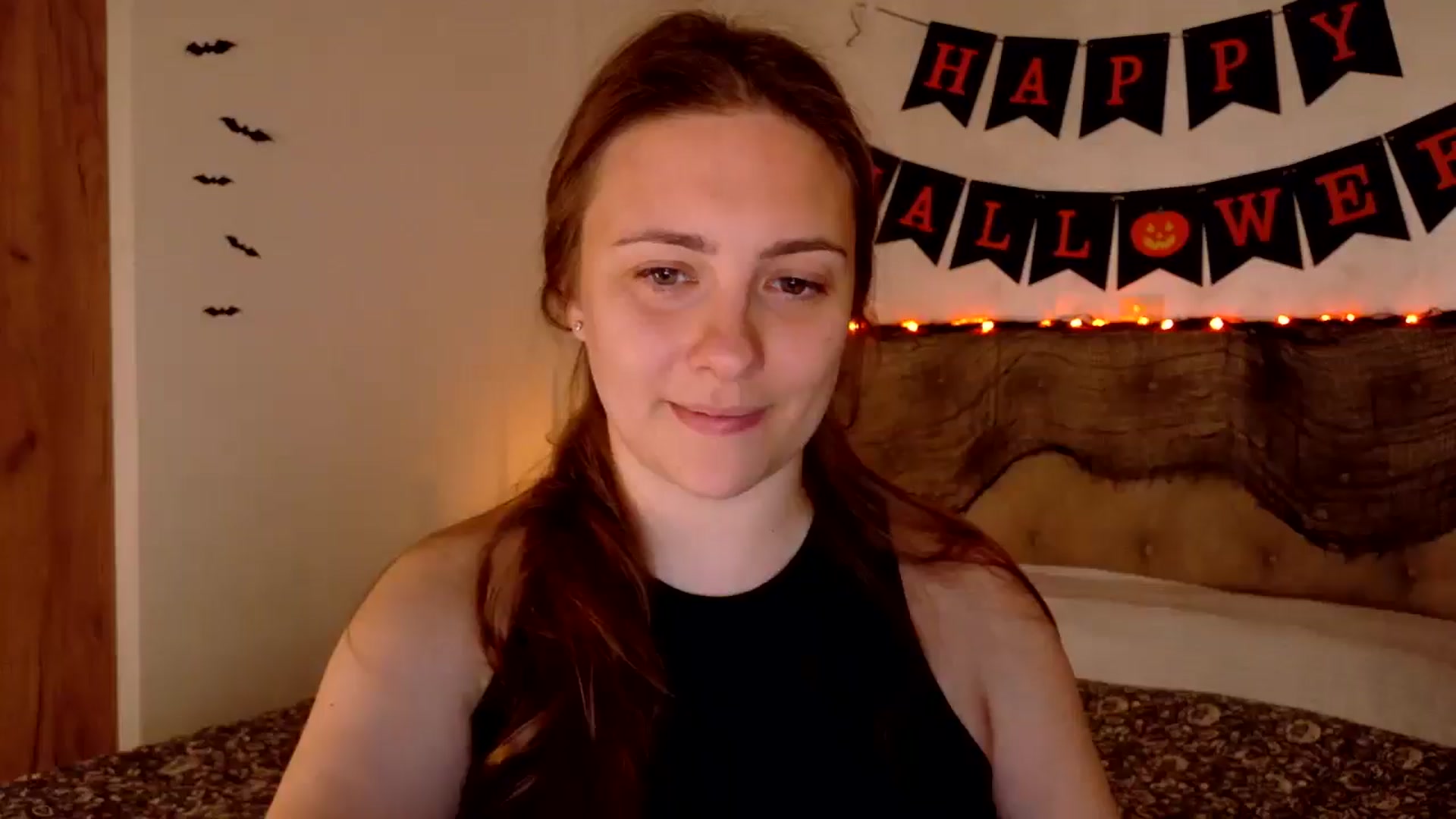 Gallery image thumbnail from QueenOfTease_'s myfreecams stream on, 10/12/2025, 06:42 image 8 of 20