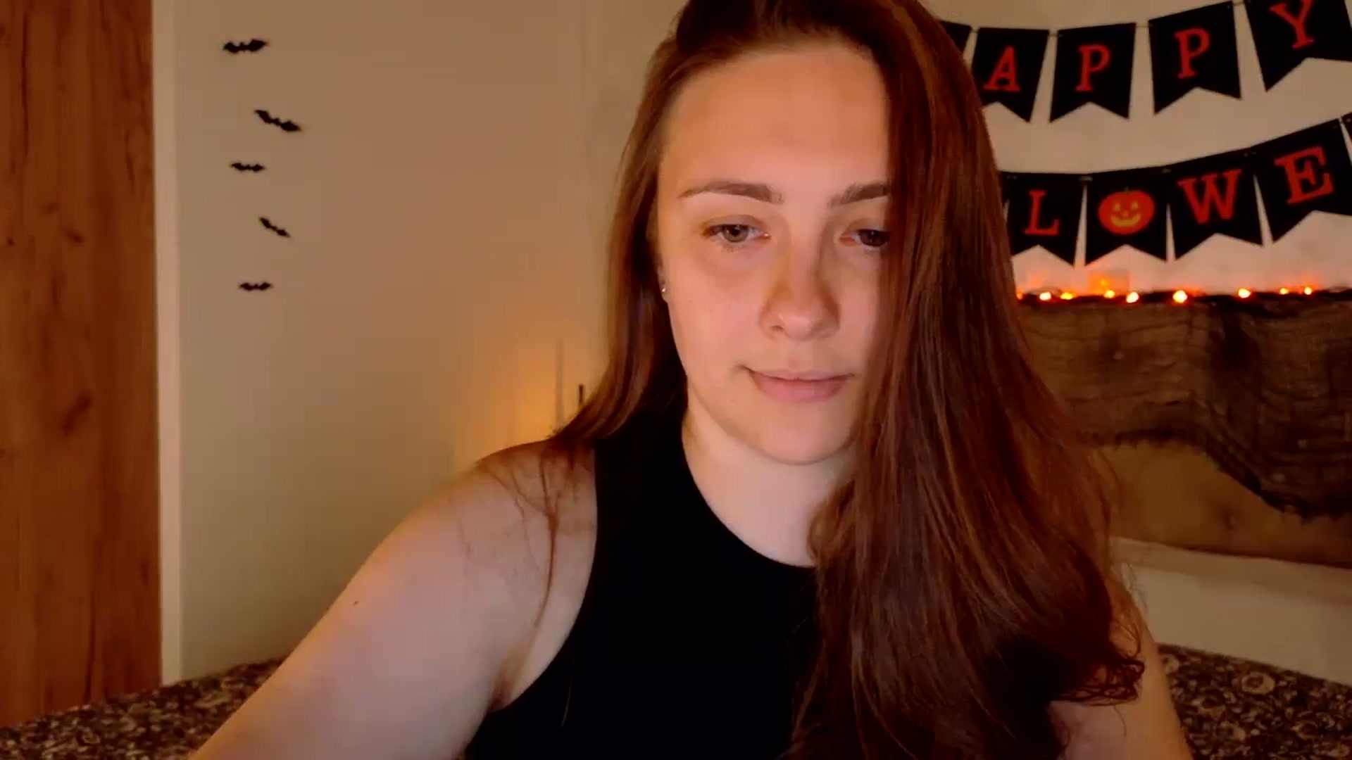Gallery image thumbnail from QueenOfTease_'s myfreecams stream on, 10/12/2025, 06:42 image 17 of 20