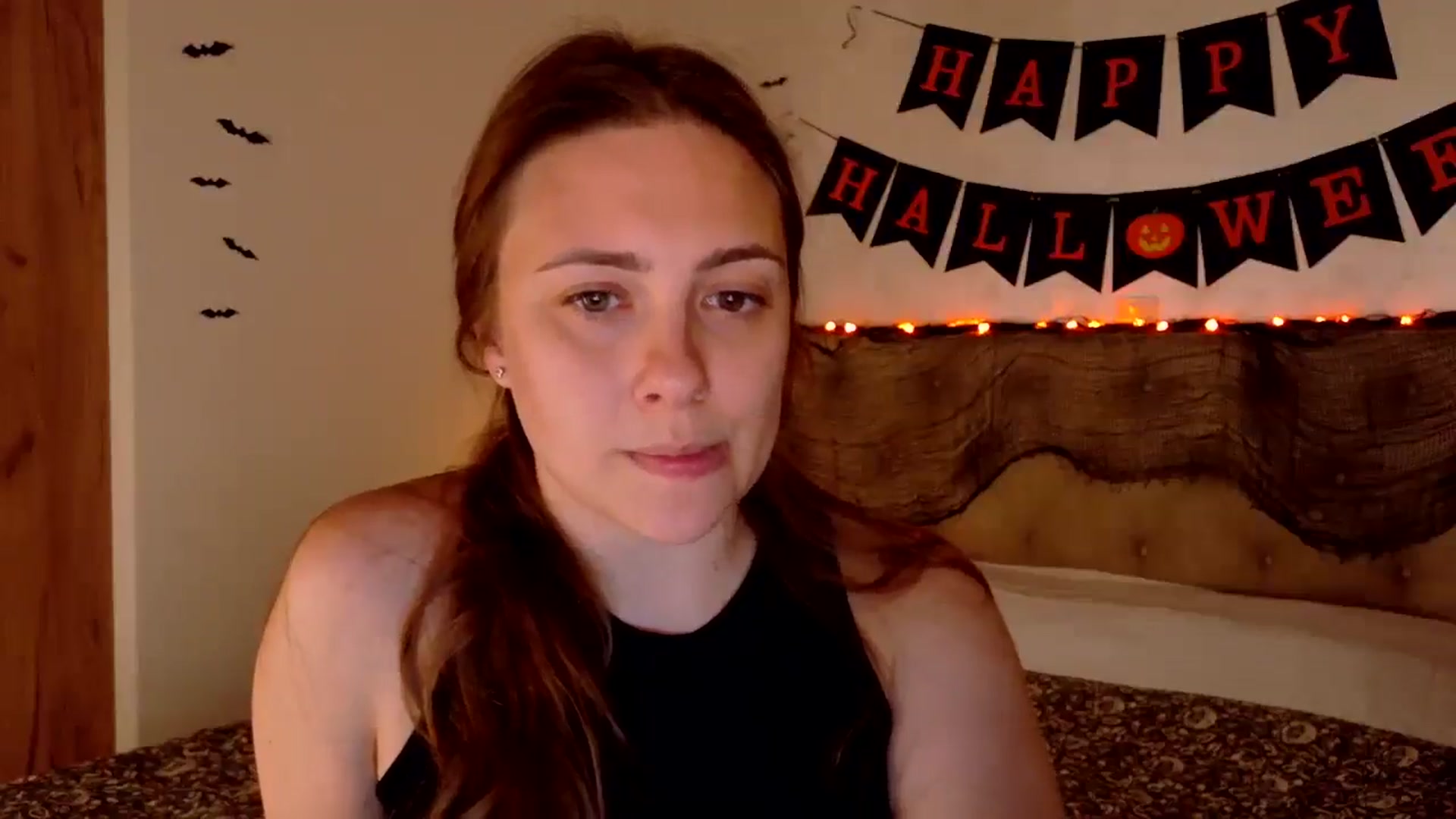 Gallery image thumbnail from QueenOfTease_'s myfreecams stream on, 10/12/2025, 06:42 image 7 of 20