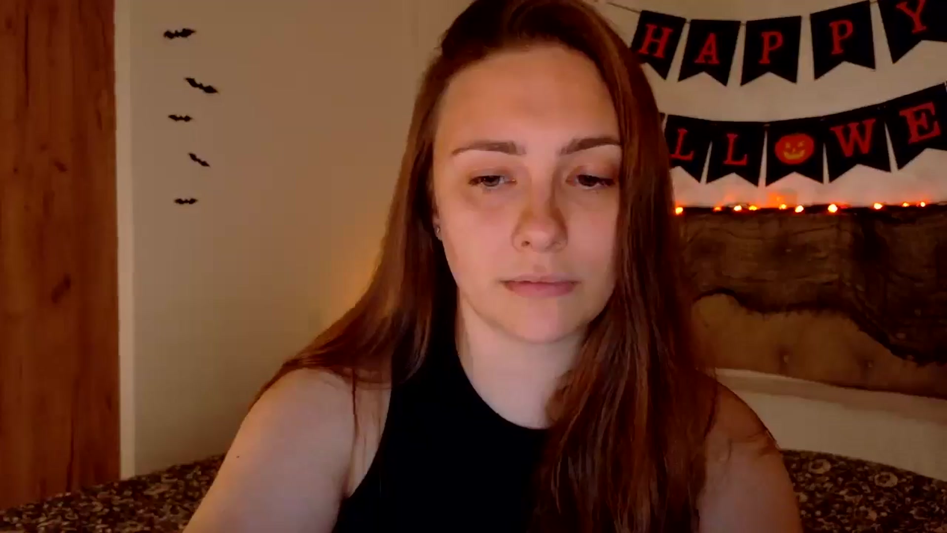 Gallery image thumbnail from QueenOfTease_'s myfreecams stream on, 10/12/2025, 06:42 image 18 of 20