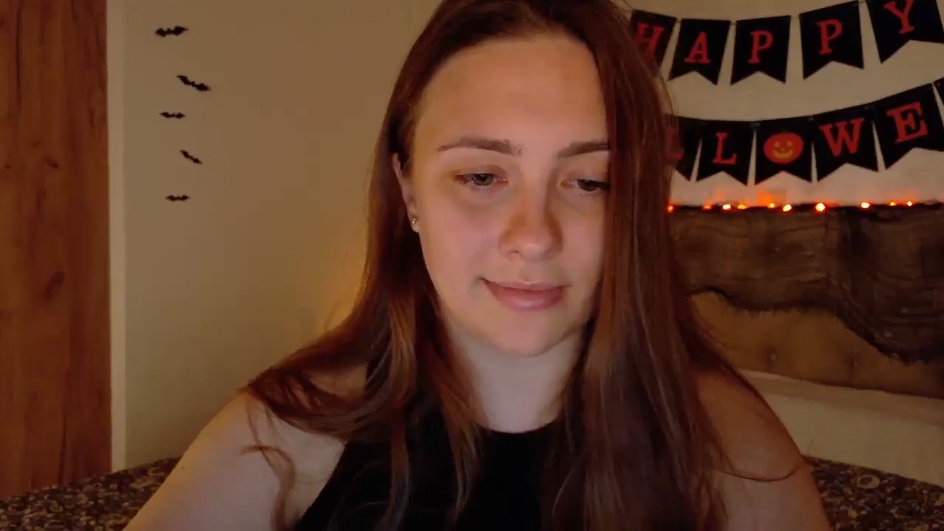 Gallery image thumbnail from QueenOfTease_'s myfreecams stream on, 10/12/2025, 07:09 image 11 of 20