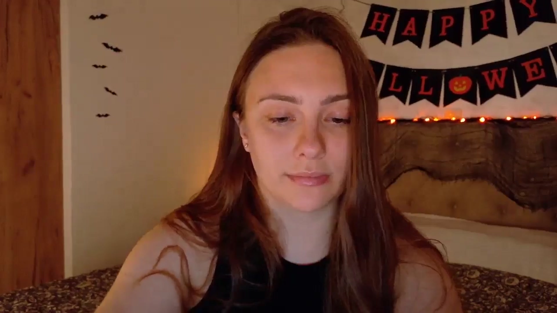 Gallery image thumbnail from QueenOfTease_'s myfreecams stream on, 10/12/2025, 07:09 image 7 of 20