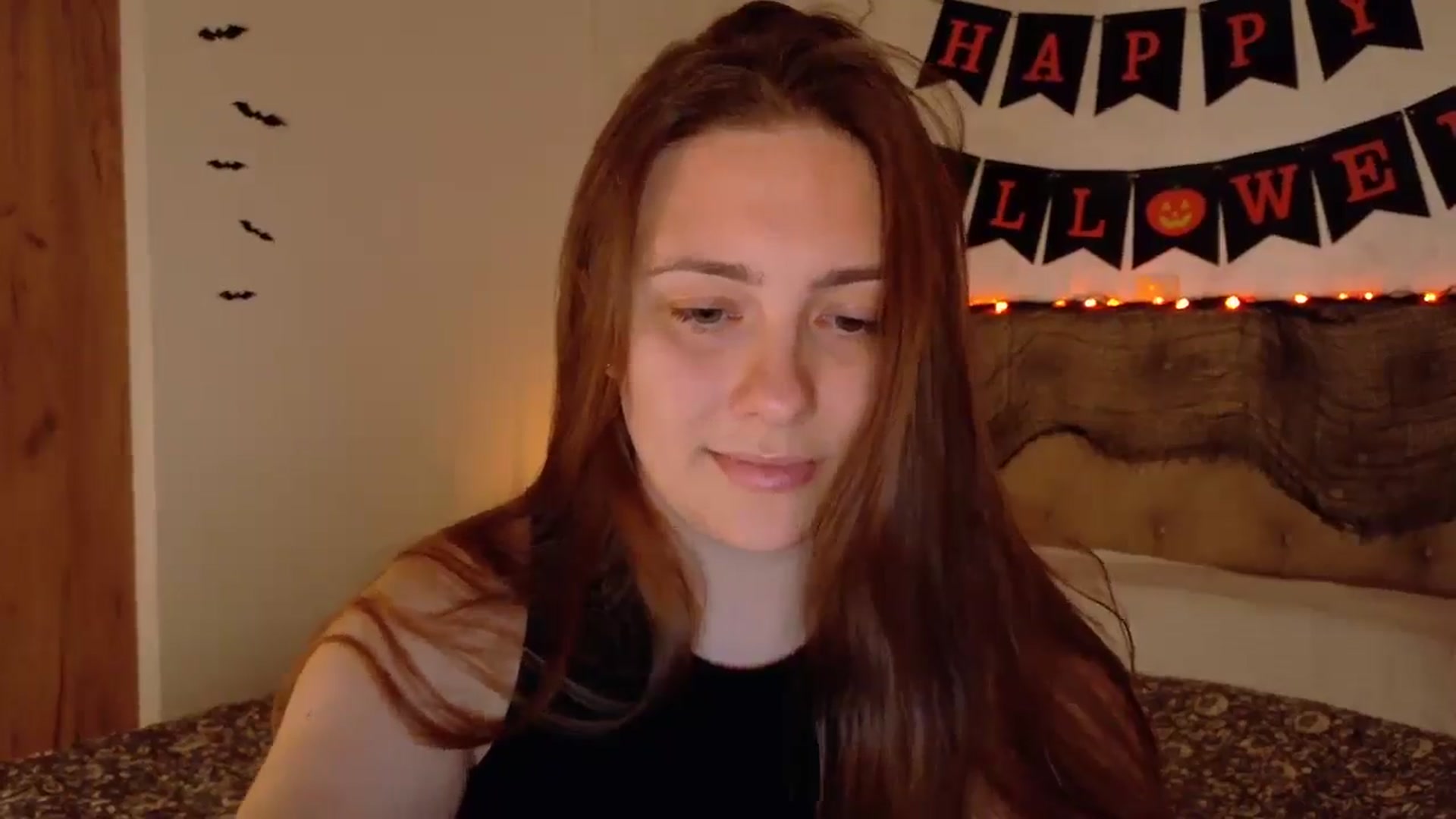 Gallery image thumbnail from QueenOfTease_'s myfreecams stream on, 10/12/2025, 07:09 image 4 of 20