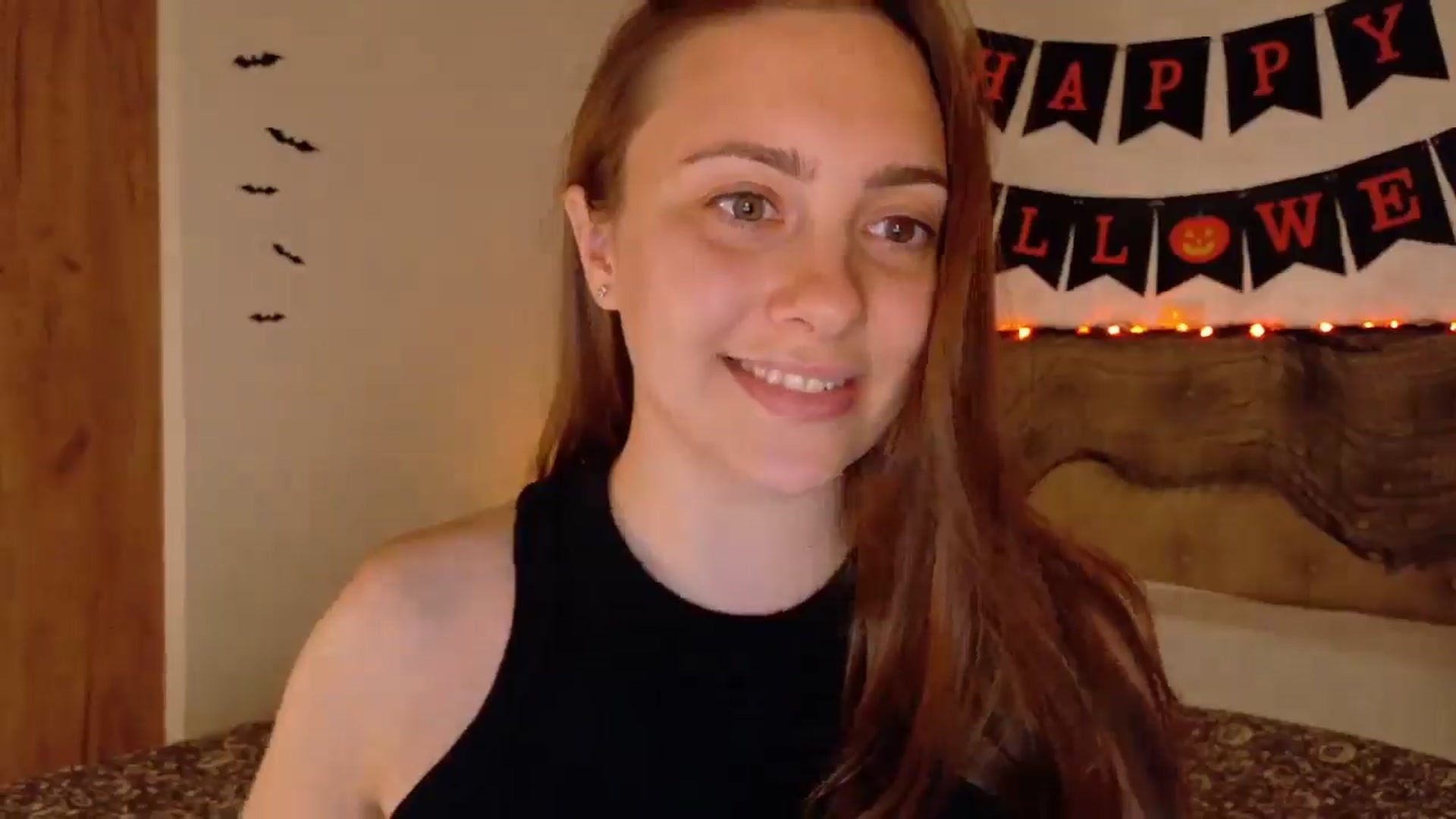 Gallery image thumbnail from QueenOfTease_'s myfreecams stream on, 10/12/2025, 07:09 image 20 of 20