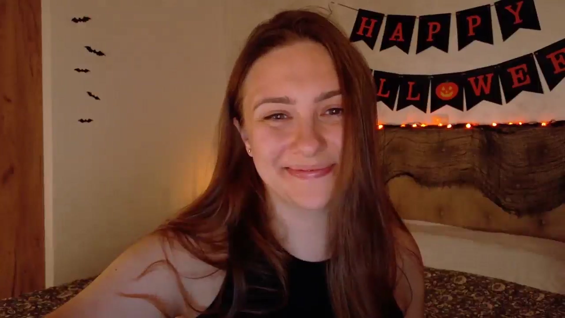 Gallery image thumbnail from QueenOfTease_'s myfreecams stream on, 10/12/2025, 07:09 image 10 of 20