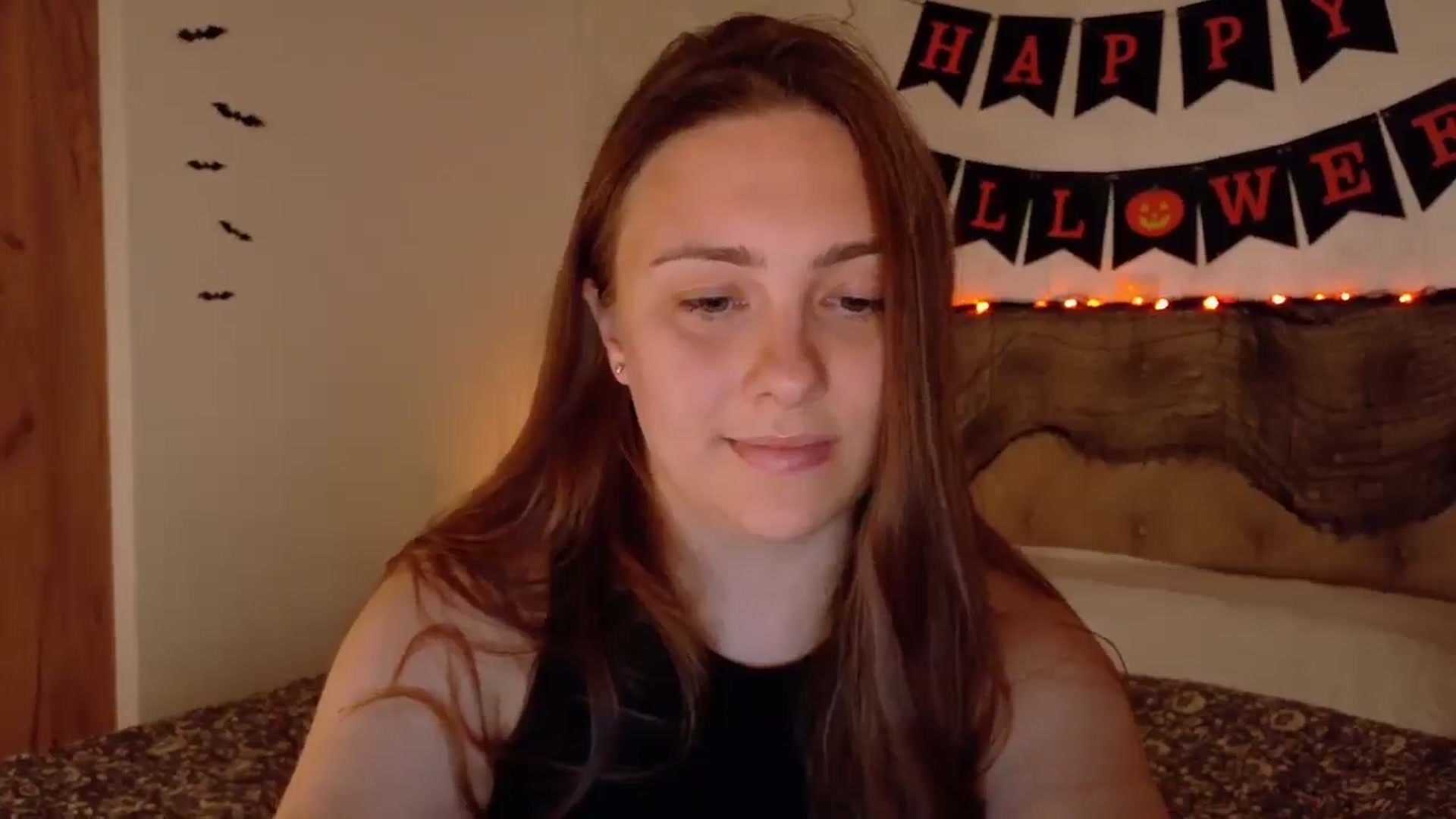 Gallery image thumbnail from QueenOfTease_'s myfreecams stream on, 10/12/2025, 07:09 image 9 of 20