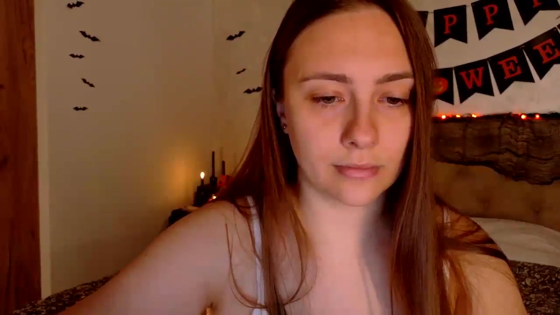 Gallery image thumbnail from QueenOfTease_'s myfreecams stream on, 10/15/2025, 06:43 image 15 of 20