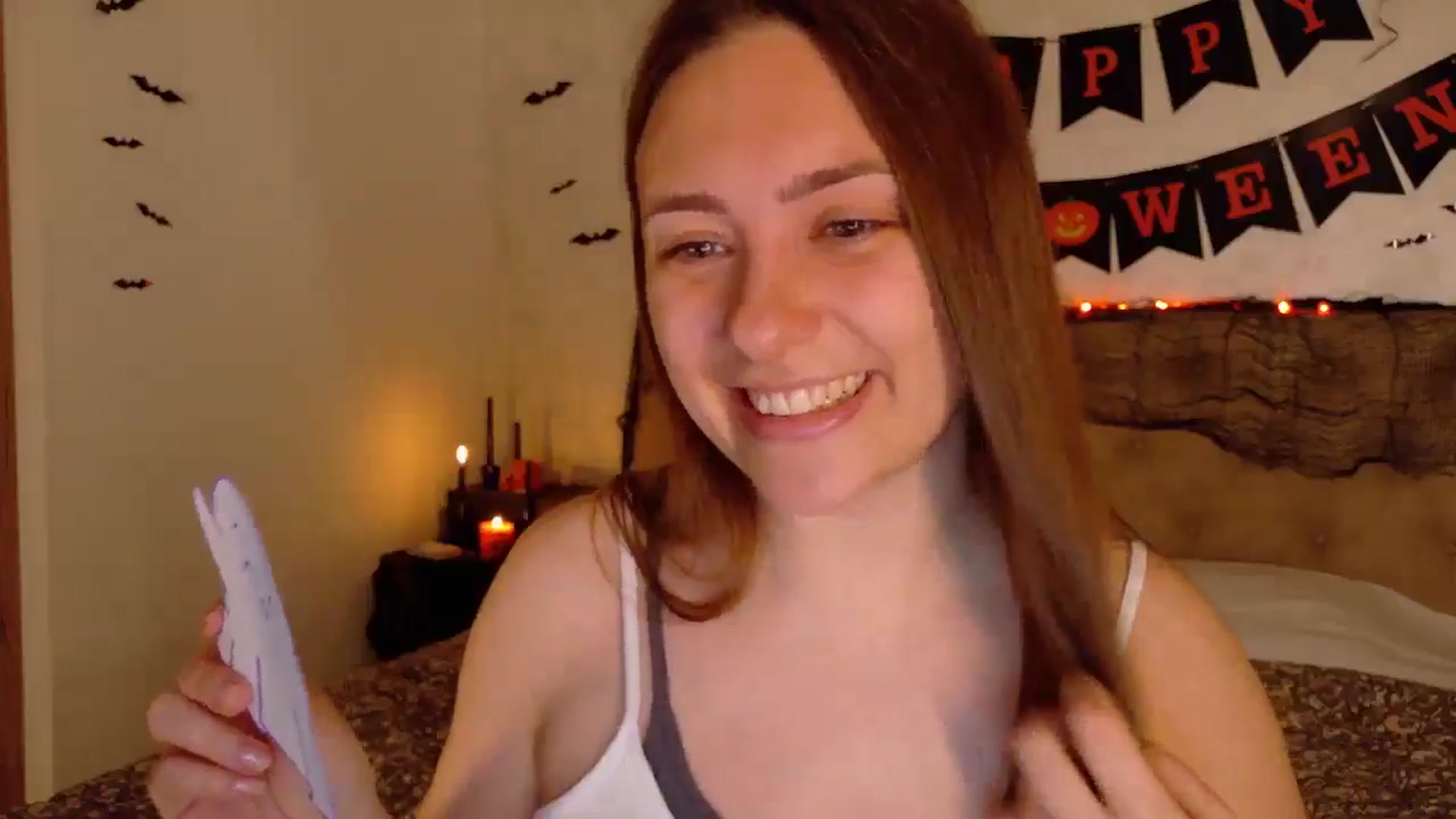 Gallery image thumbnail from QueenOfTease_'s myfreecams stream on, 10/15/2025, 06:43 image 5 of 20