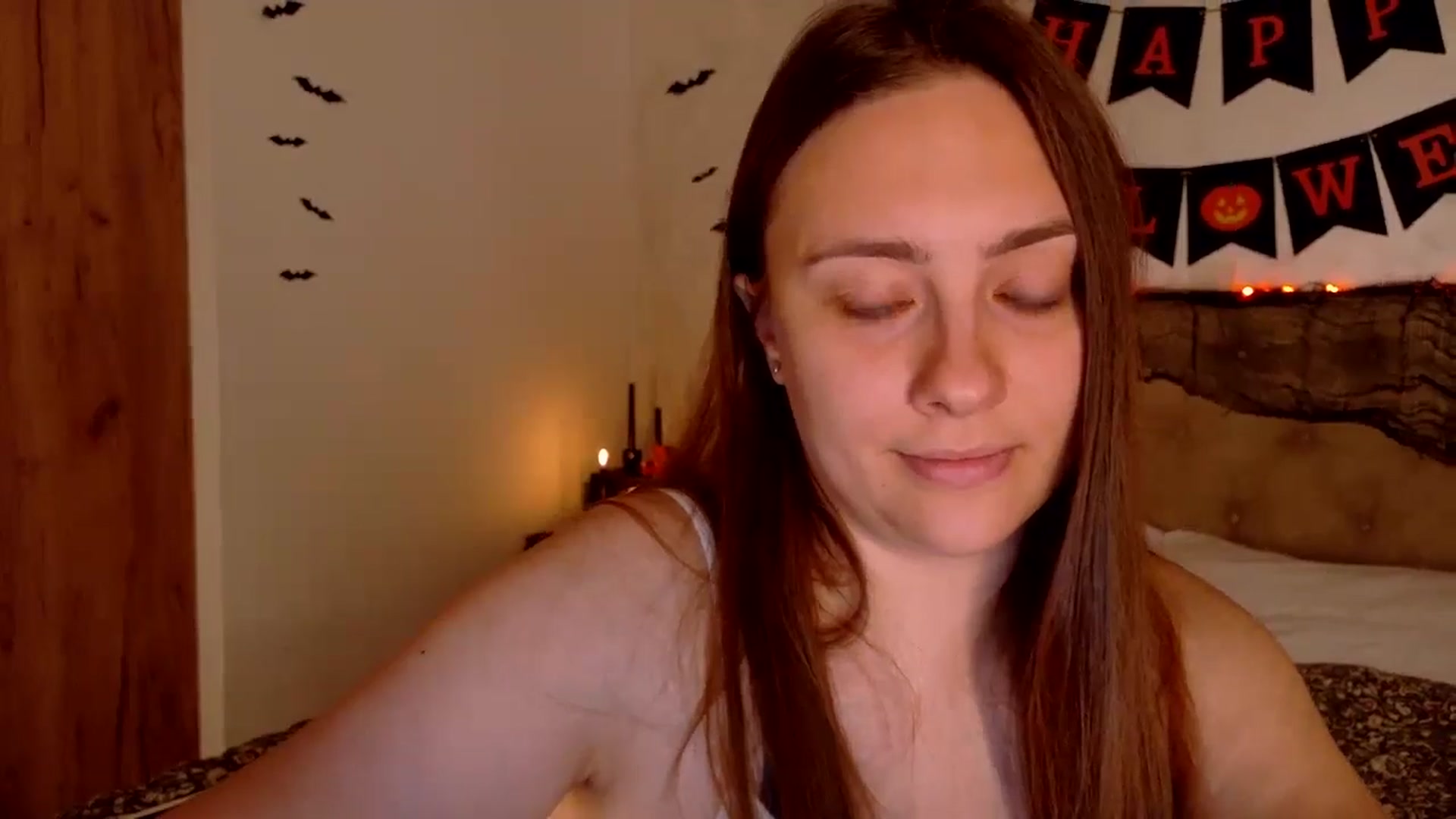 Gallery image thumbnail from QueenOfTease_'s myfreecams stream on, 10/15/2025, 07:28 image 20 of 20