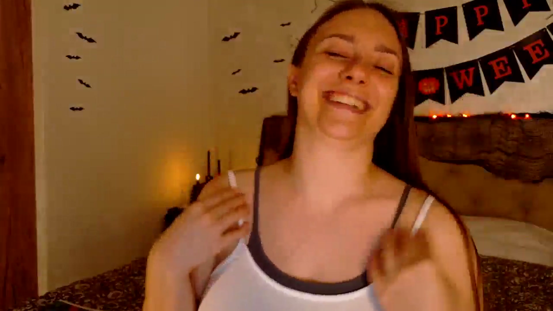 Gallery image thumbnail from QueenOfTease_'s myfreecams stream on, 10/15/2025, 07:28 image 8 of 20