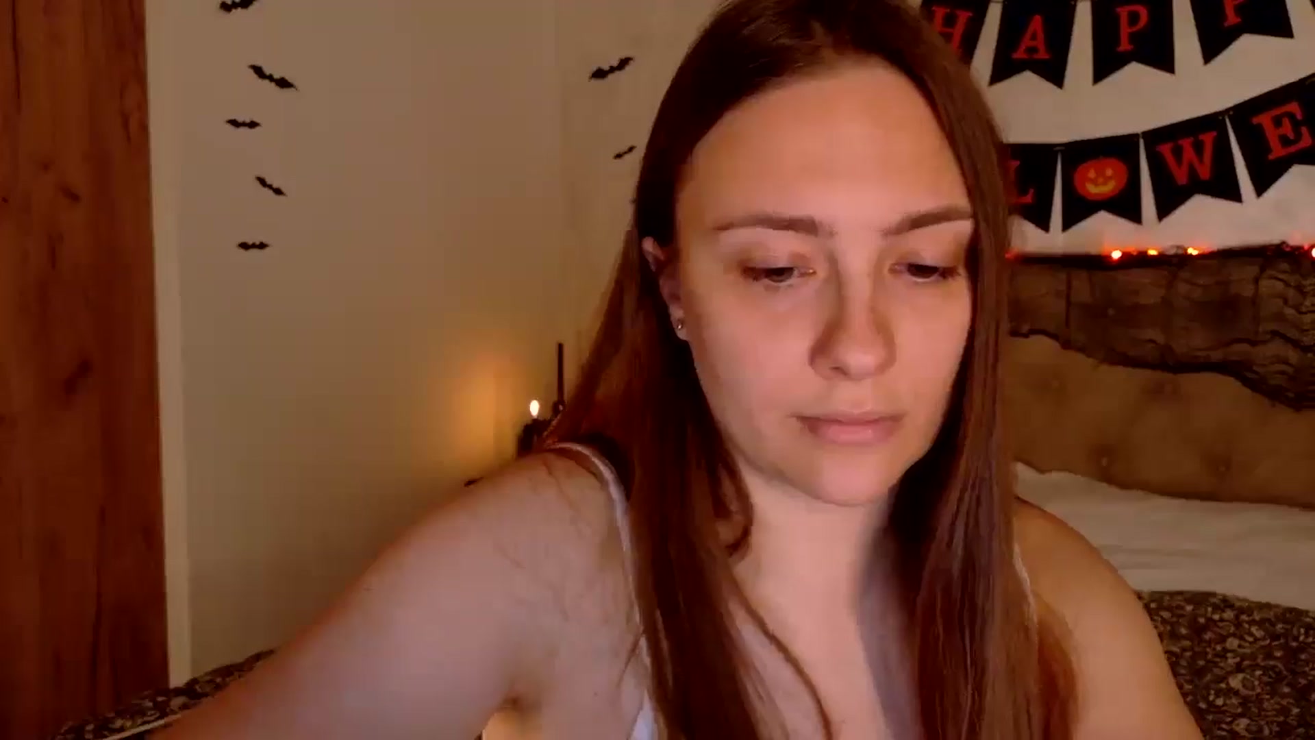 Gallery image thumbnail from QueenOfTease_'s myfreecams stream on, 10/15/2025, 07:28 image 17 of 20
