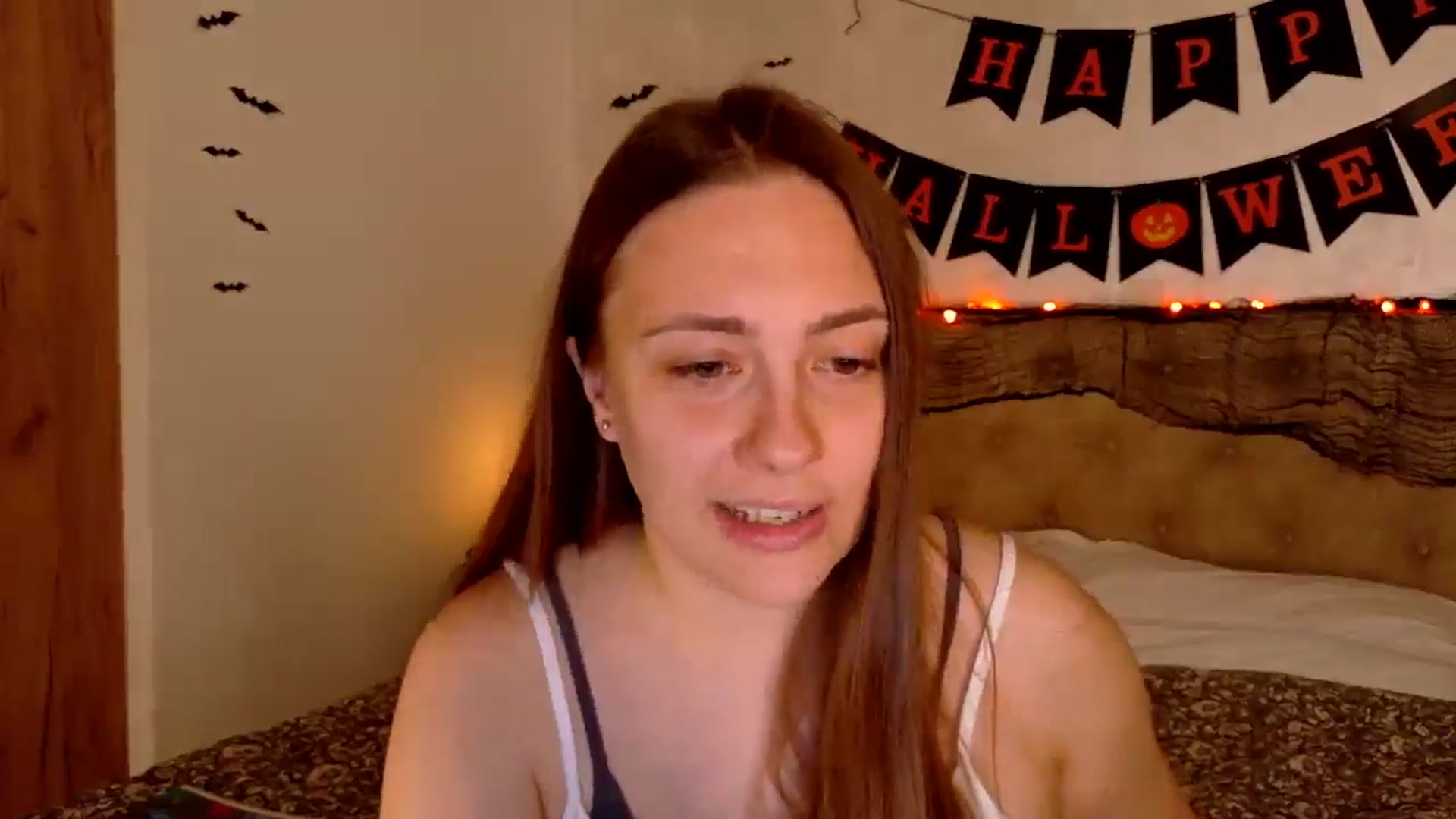 Gallery image thumbnail from QueenOfTease_'s myfreecams stream on, 10/15/2025, 07:28 image 4 of 20