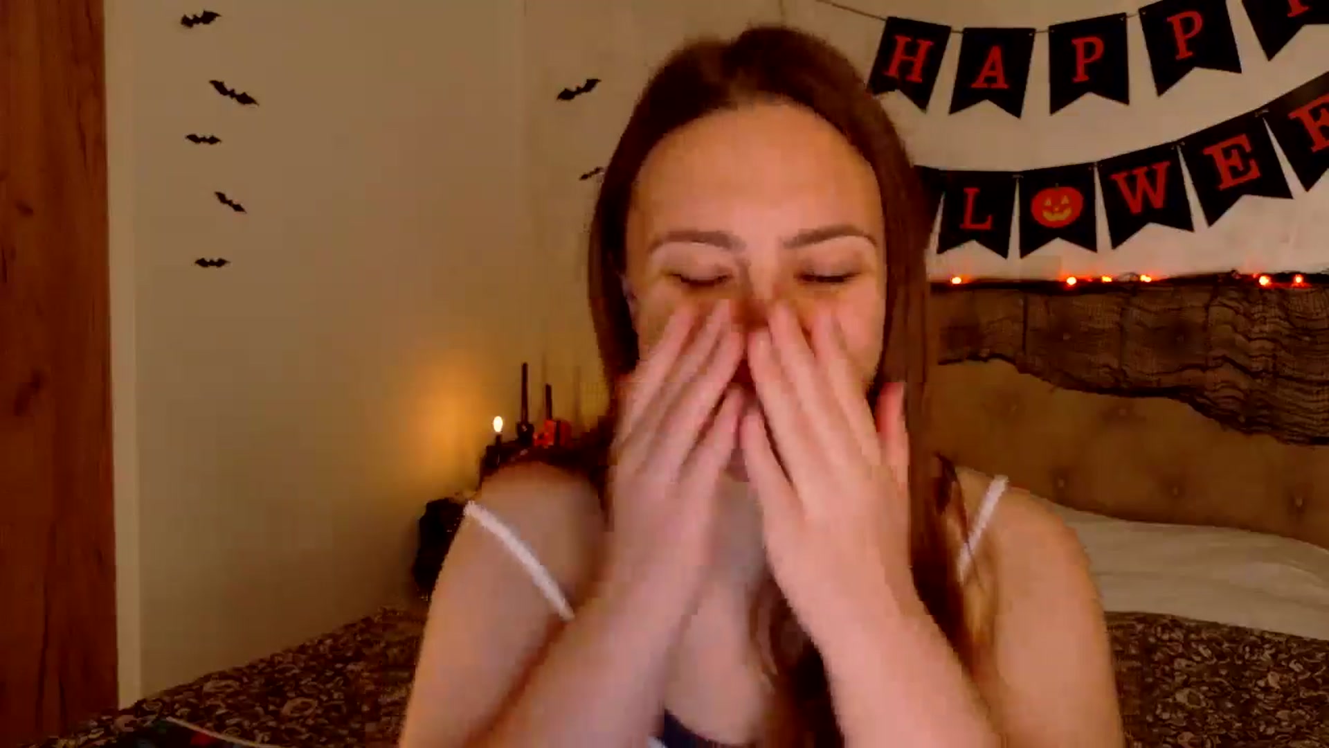 Gallery image thumbnail from QueenOfTease_'s myfreecams stream on, 10/15/2025, 07:28 image 6 of 20