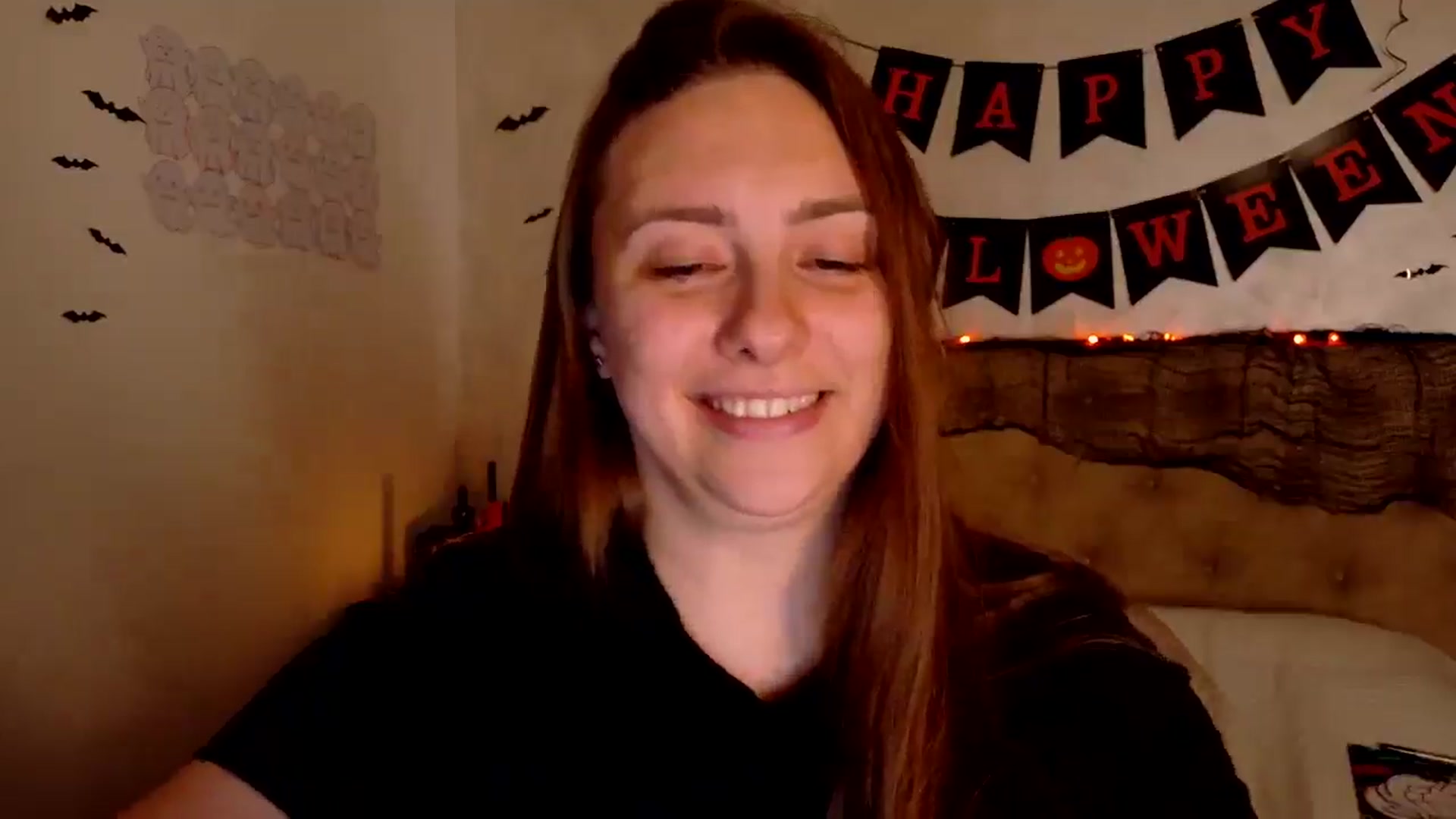 Gallery image thumbnail from QueenOfTease_'s myfreecams stream on, 10/16/2025, 06:30 image 17 of 20