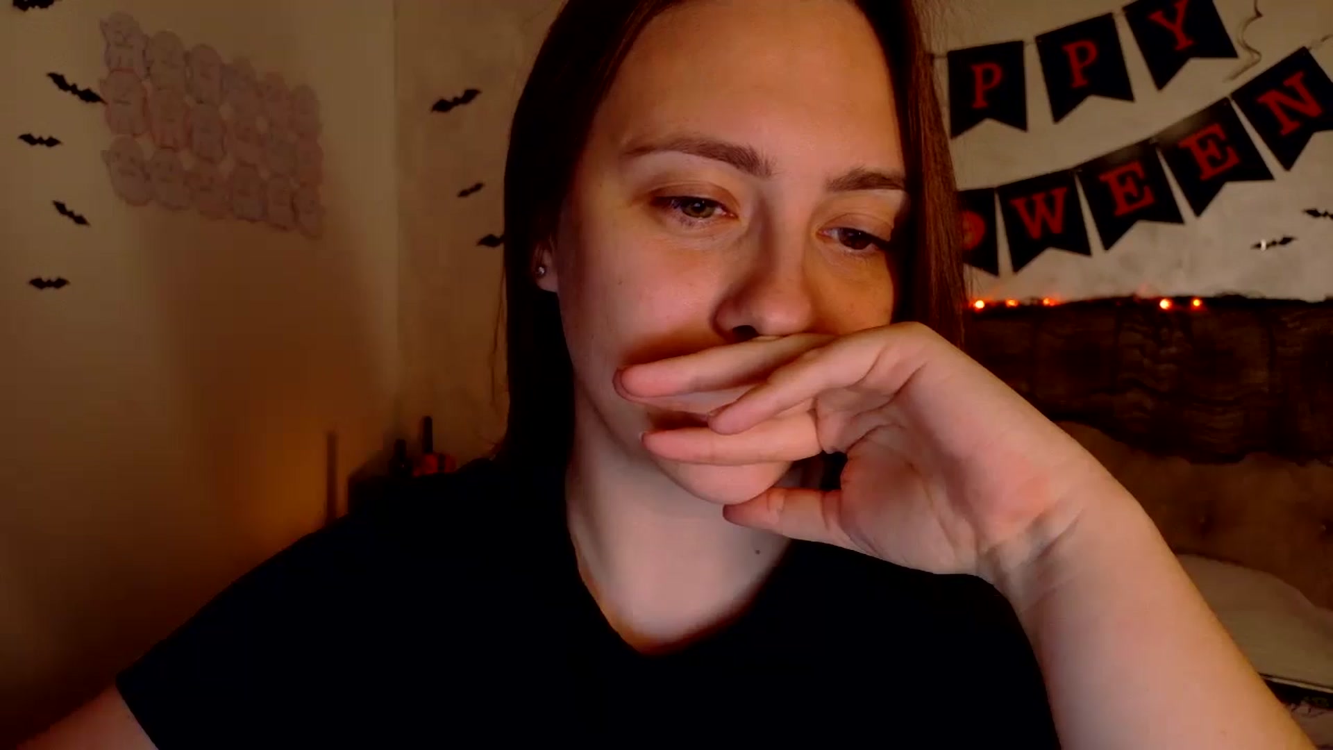 Gallery image thumbnail from QueenOfTease_'s myfreecams stream on, 10/16/2025, 06:30 image 20 of 20