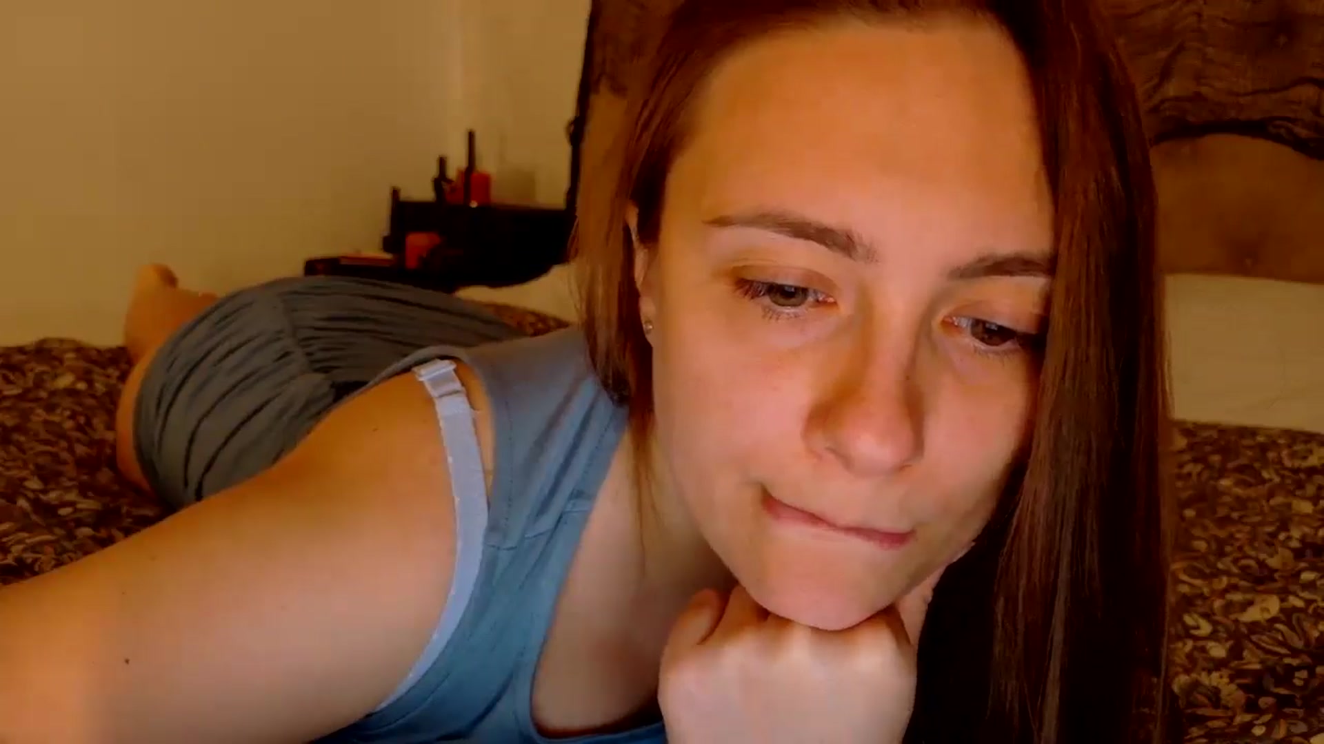 Gallery image thumbnail from QueenOfTease_'s myfreecams stream on, 10/17/2025, 06:03 image 15 of 20