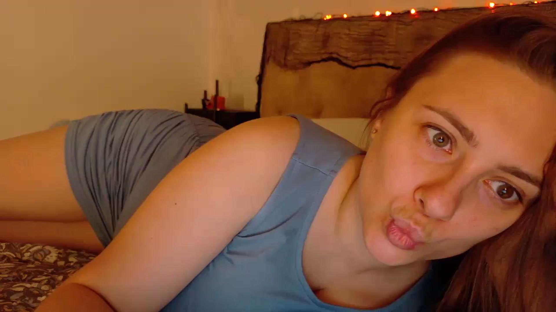 Gallery image thumbnail from QueenOfTease_'s myfreecams stream on, 10/17/2025, 06:03 image 1 of 20