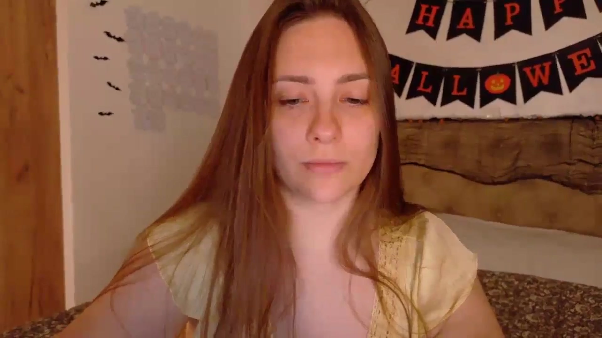 Gallery image thumbnail from QueenOfTease_'s myfreecams stream on, 10/19/2025, 06:57 image 16 of 20