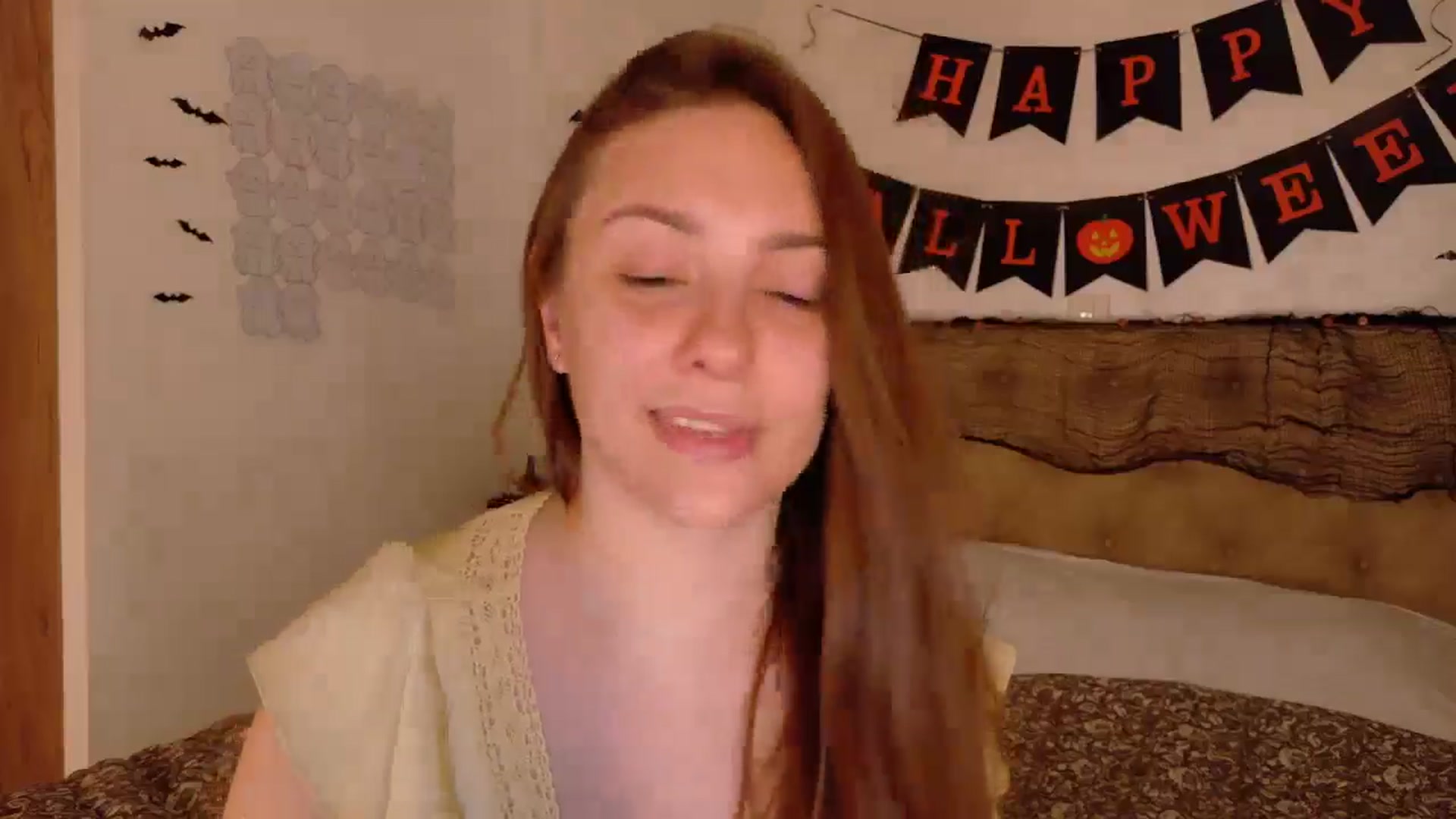 Gallery image thumbnail from QueenOfTease_'s myfreecams stream on, 10/19/2025, 07:29 image 6 of 20