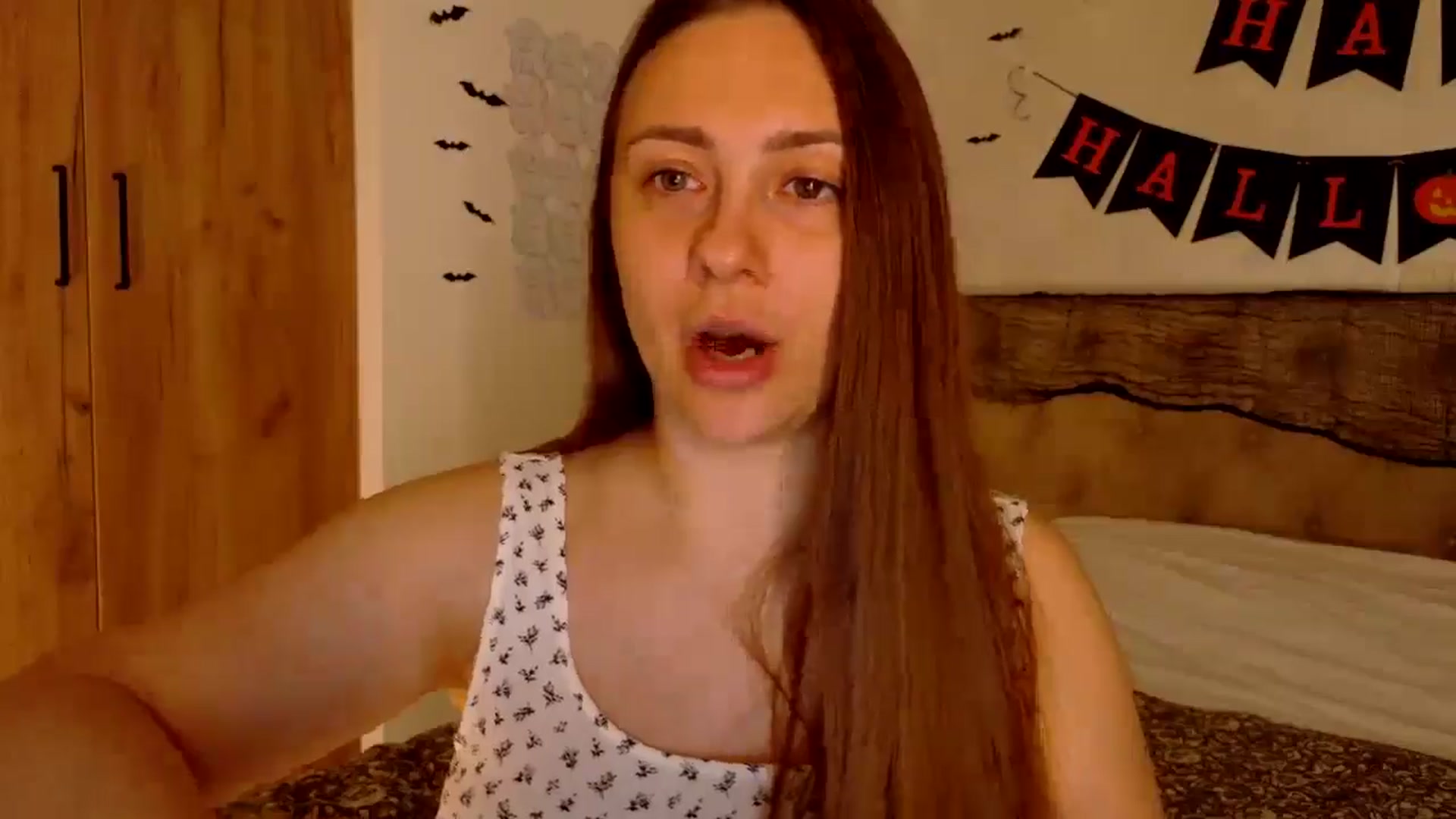 Gallery image thumbnail from QueenOfTease_'s myfreecams stream on, 10/22/2025, 06:59 image 9 of 20