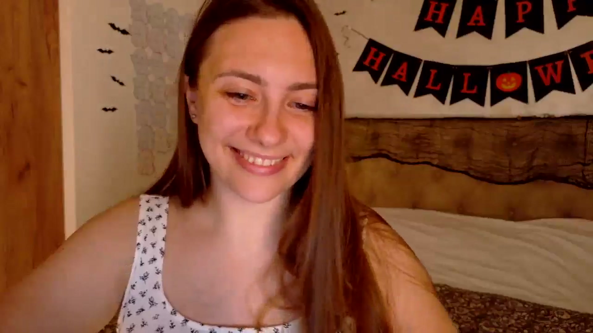 Gallery image thumbnail from QueenOfTease_'s myfreecams stream on, 10/22/2025, 06:59 image 12 of 20
