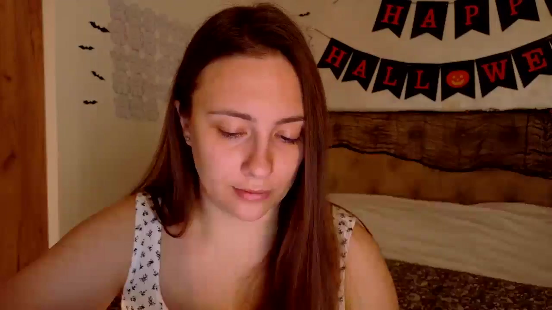 Gallery image thumbnail from QueenOfTease_'s myfreecams stream on, 10/22/2025, 06:59 image 3 of 20