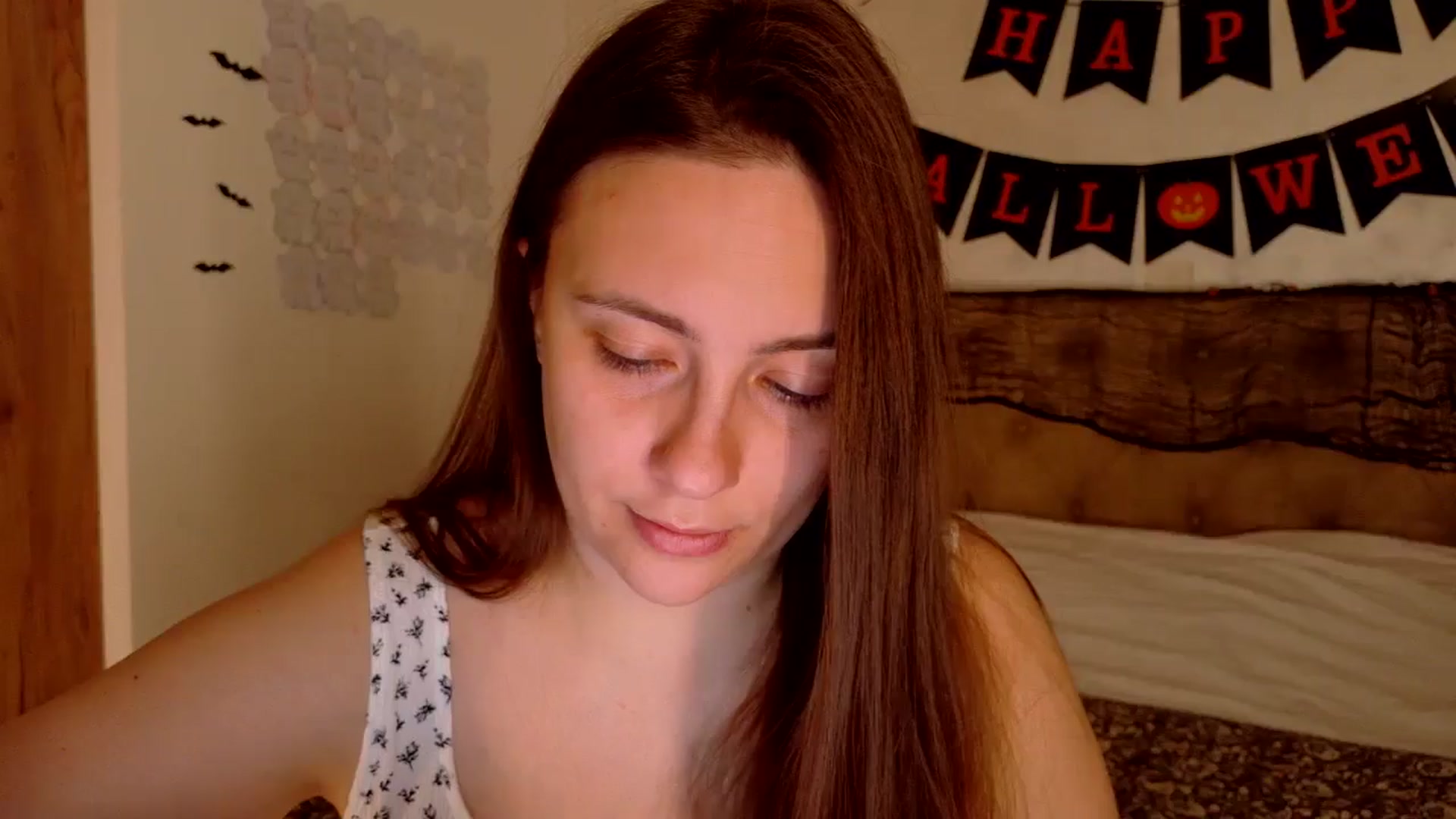 Gallery image thumbnail from QueenOfTease_'s myfreecams stream on, 10/22/2025, 06:59 image 2 of 20