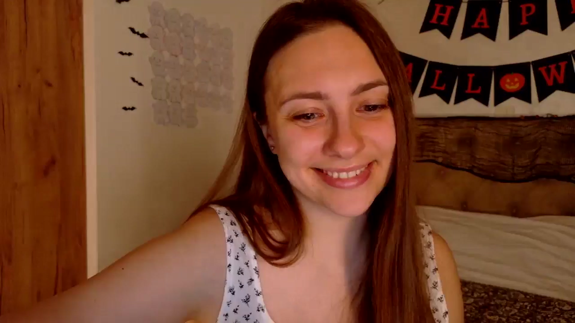 Gallery image thumbnail from QueenOfTease_'s myfreecams stream on, 10/22/2025, 06:59 image 4 of 20