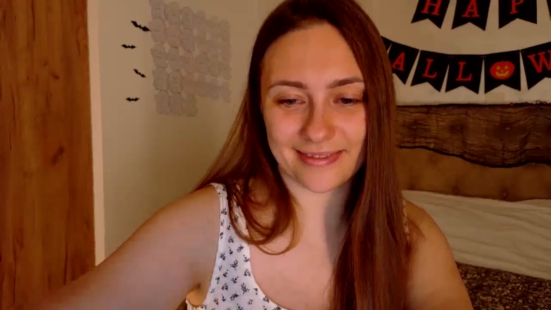 Gallery image thumbnail from QueenOfTease_'s myfreecams stream on, 10/22/2025, 06:59 image 6 of 20