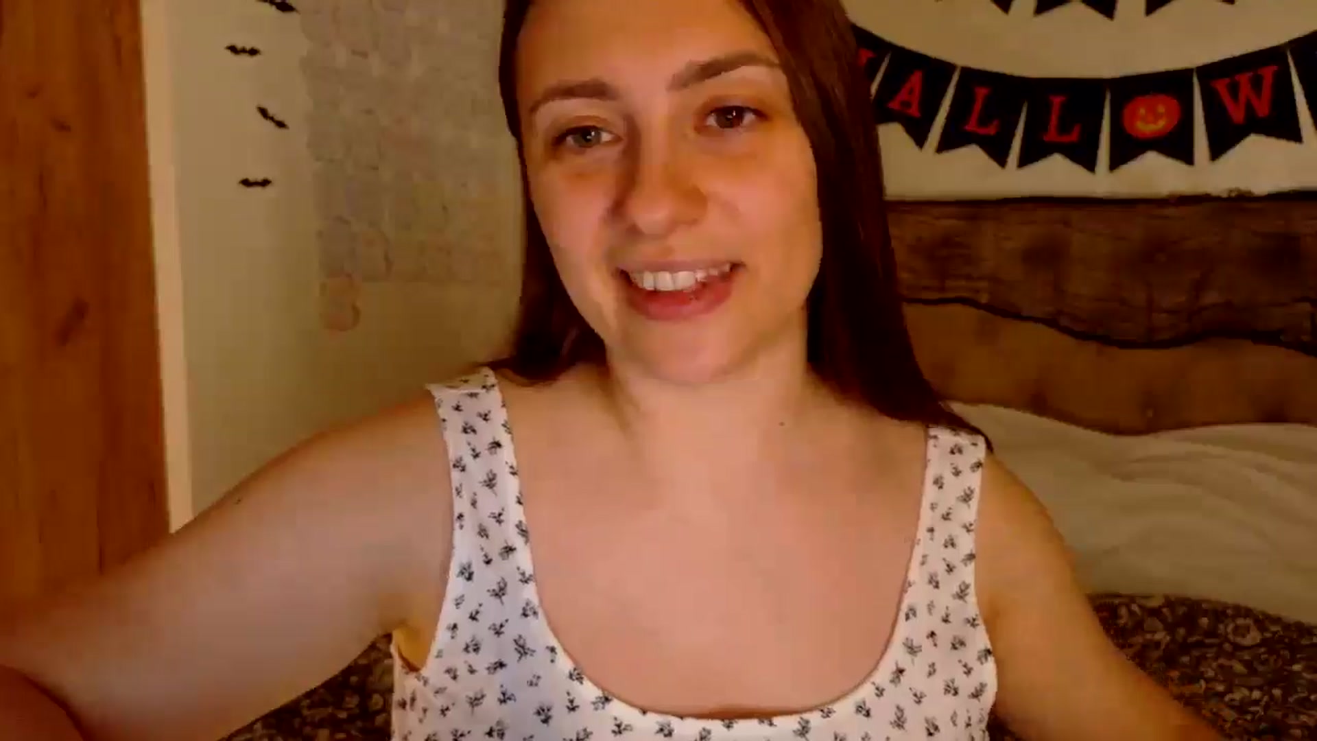 Gallery image thumbnail from QueenOfTease_'s myfreecams stream on, 10/22/2025, 06:59 image 17 of 20