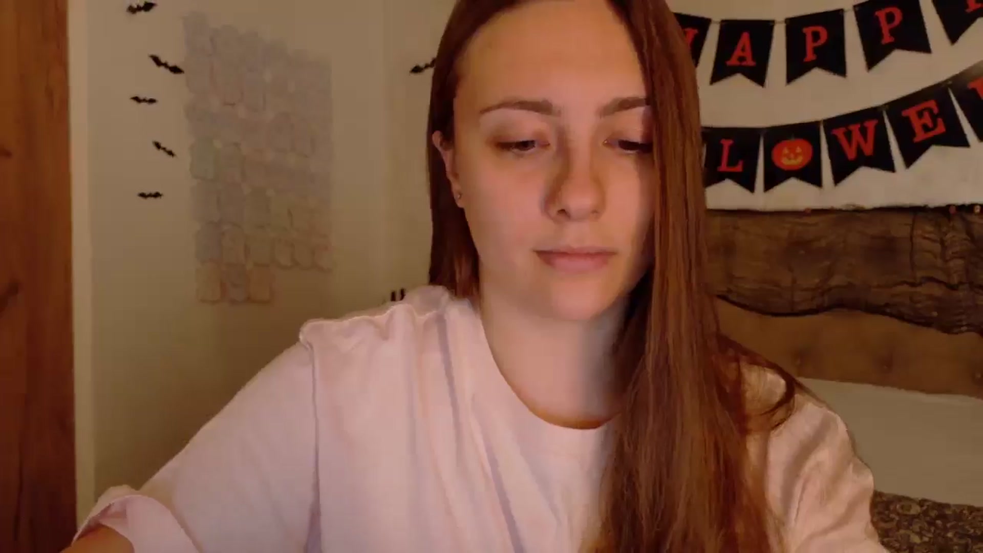 Gallery image thumbnail from QueenOfTease_'s myfreecams stream on, 10/23/2025, 06:48 image 16 of 20