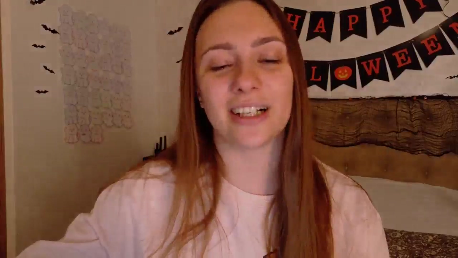Gallery image thumbnail from QueenOfTease_'s myfreecams stream on, 10/23/2025, 07:16 image 2 of 20