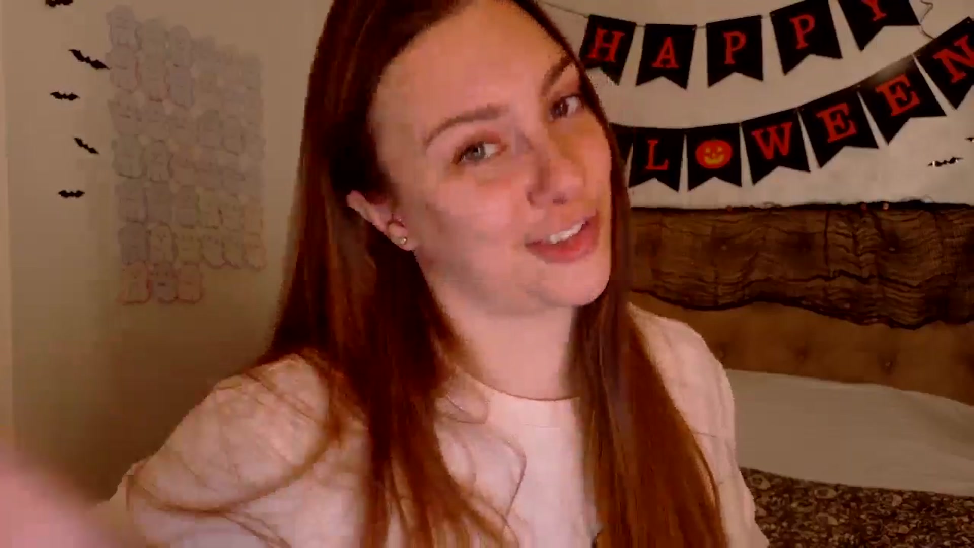 Gallery image thumbnail from QueenOfTease_'s myfreecams stream on, 10/23/2025, 07:16 image 12 of 20