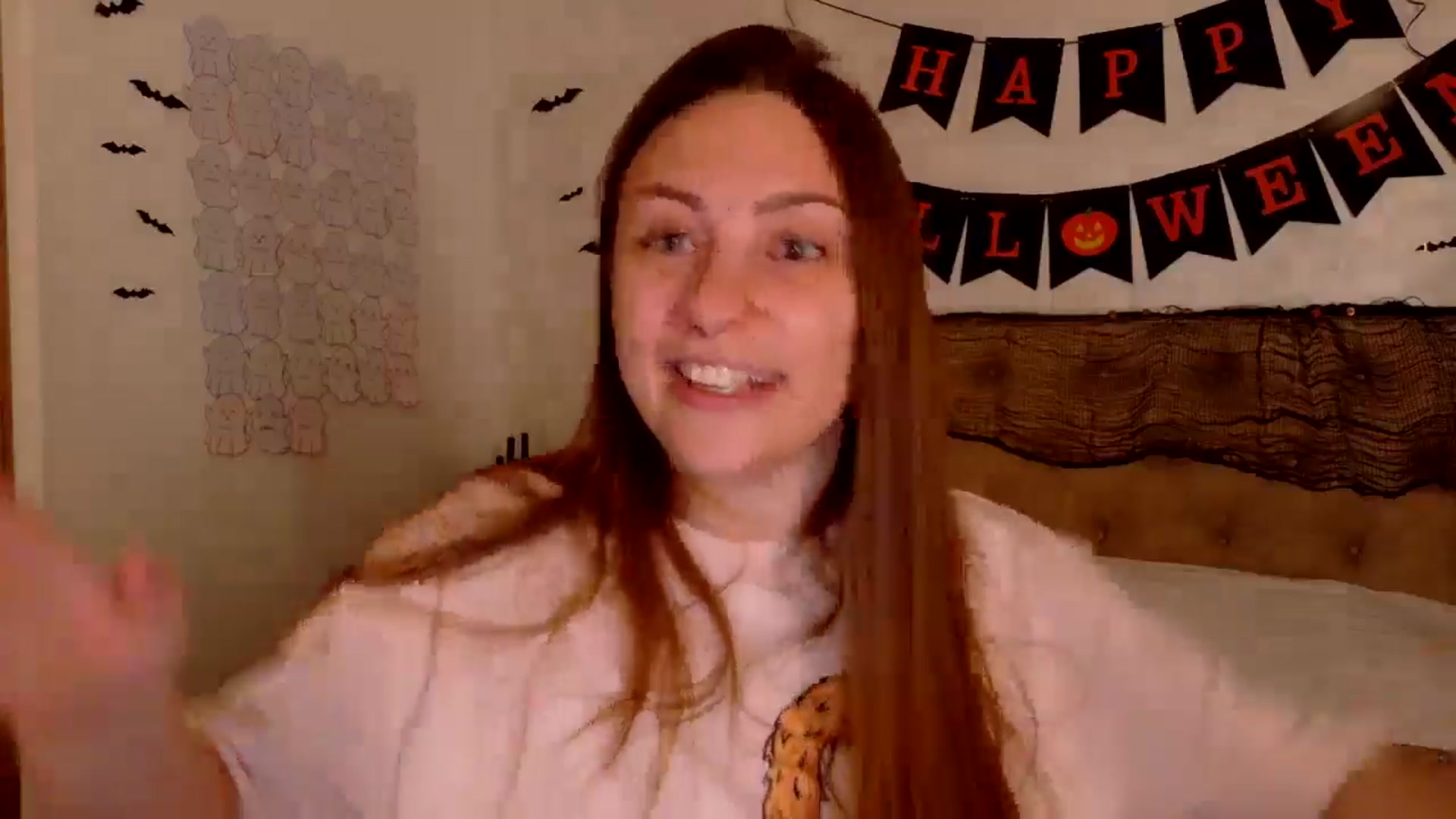 Gallery image thumbnail from QueenOfTease_'s myfreecams stream on, 10/23/2025, 07:16 image 9 of 20