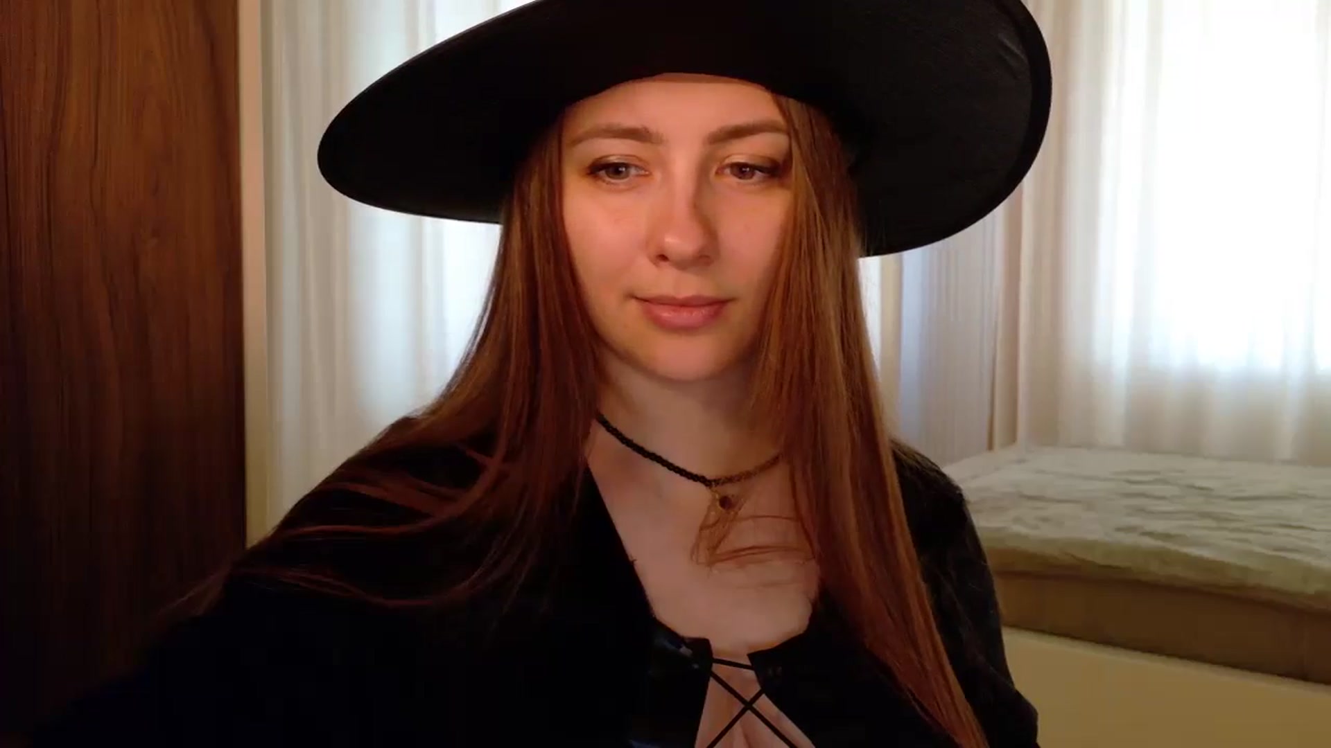 Gallery image thumbnail from QueenOfTease_'s myfreecams stream on, 10/31/2025, 05:09 image 16 of 20