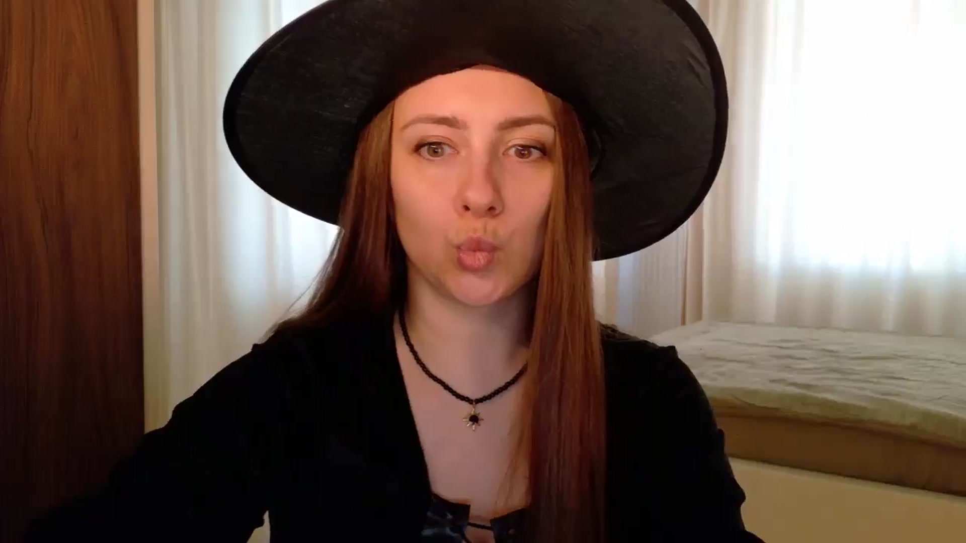 Gallery image thumbnail from QueenOfTease_'s myfreecams stream on, 10/31/2025, 05:09 image 3 of 20