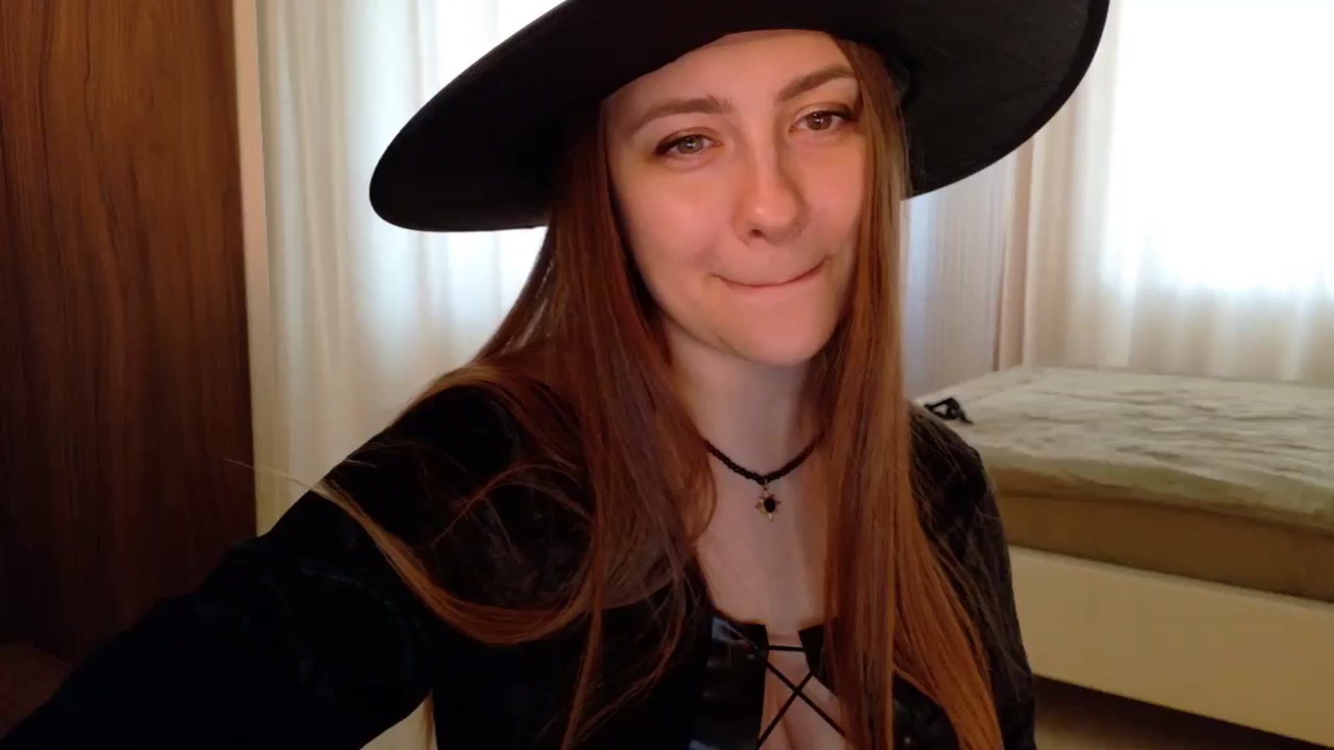 Gallery image thumbnail from QueenOfTease_'s myfreecams stream on, 10/31/2025, 05:09 image 19 of 20