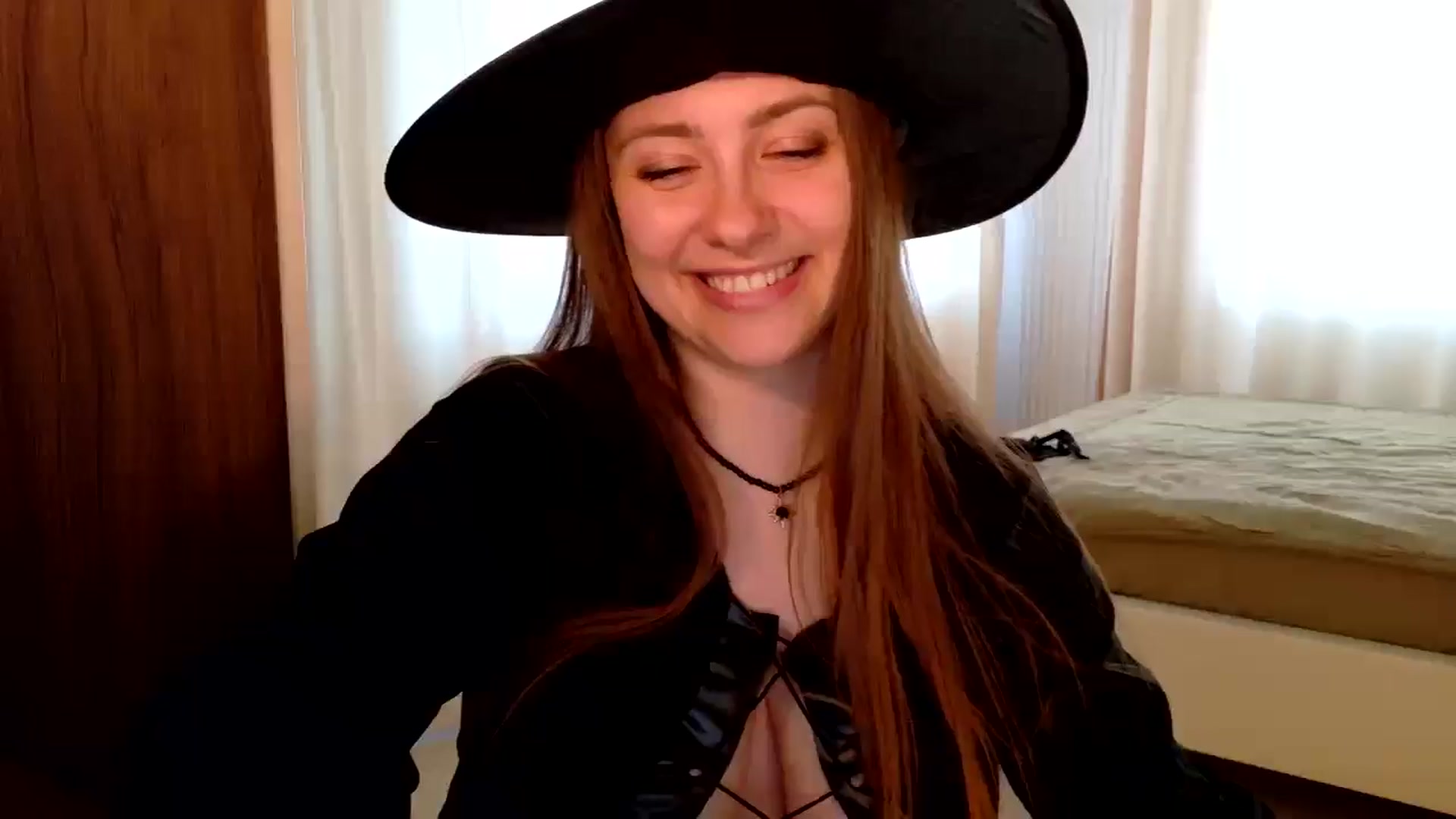 Gallery image thumbnail from QueenOfTease_'s myfreecams stream on, 10/31/2025, 07:01 image 18 of 20