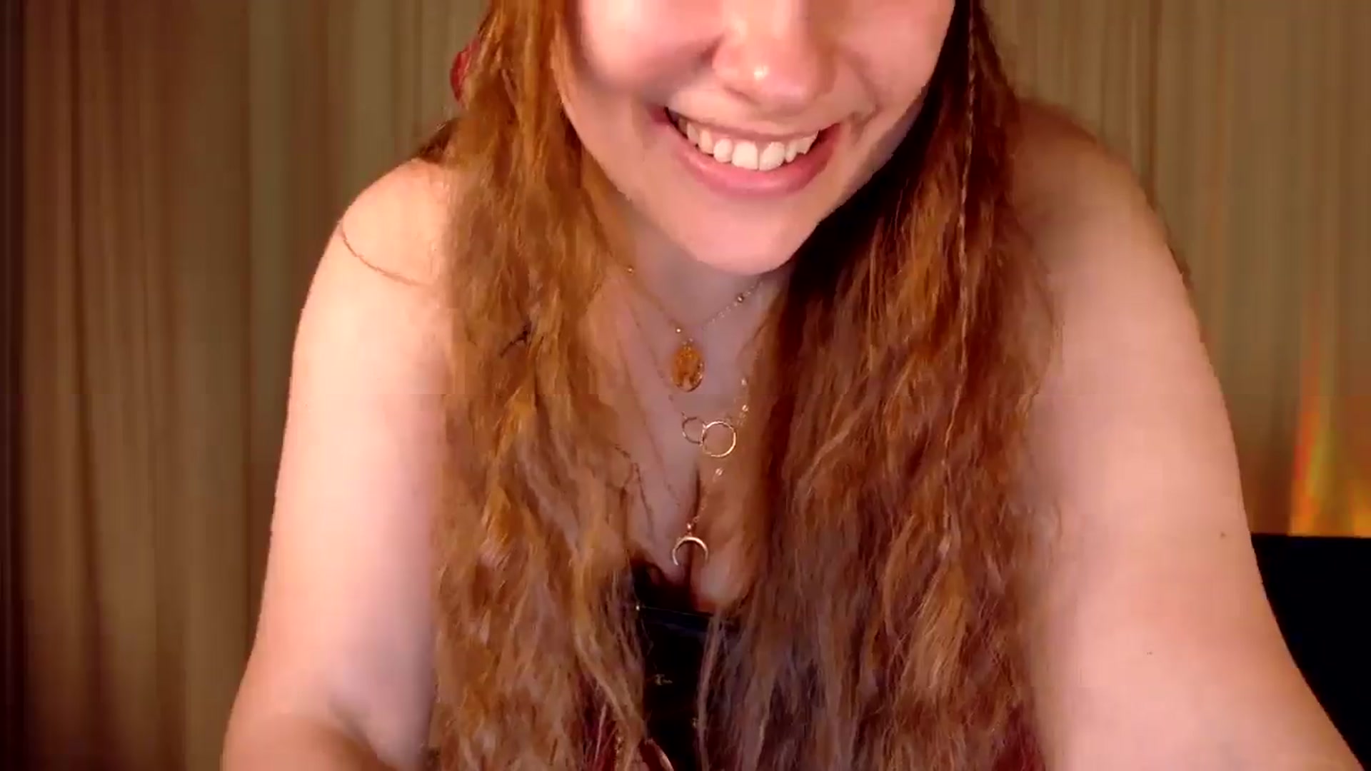 Gallery image thumbnail from QueenOfTease_'s myfreecams stream on, 11/01/2025, 06:31 image 16 of 20