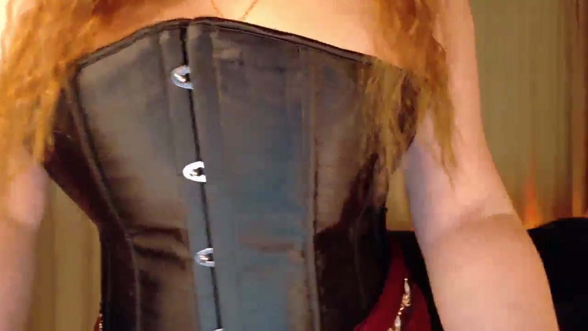 Gallery image thumbnail from QueenOfTease_'s myfreecams stream on, 11/01/2025, 06:31 image 4 of 20